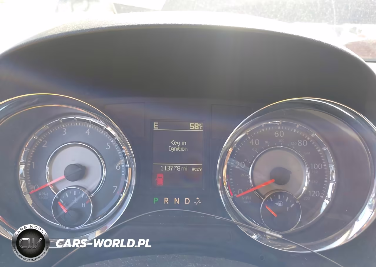2014 Chrysler Town & Country Touring VIN:2C4RC1BG5ER269297 - 7