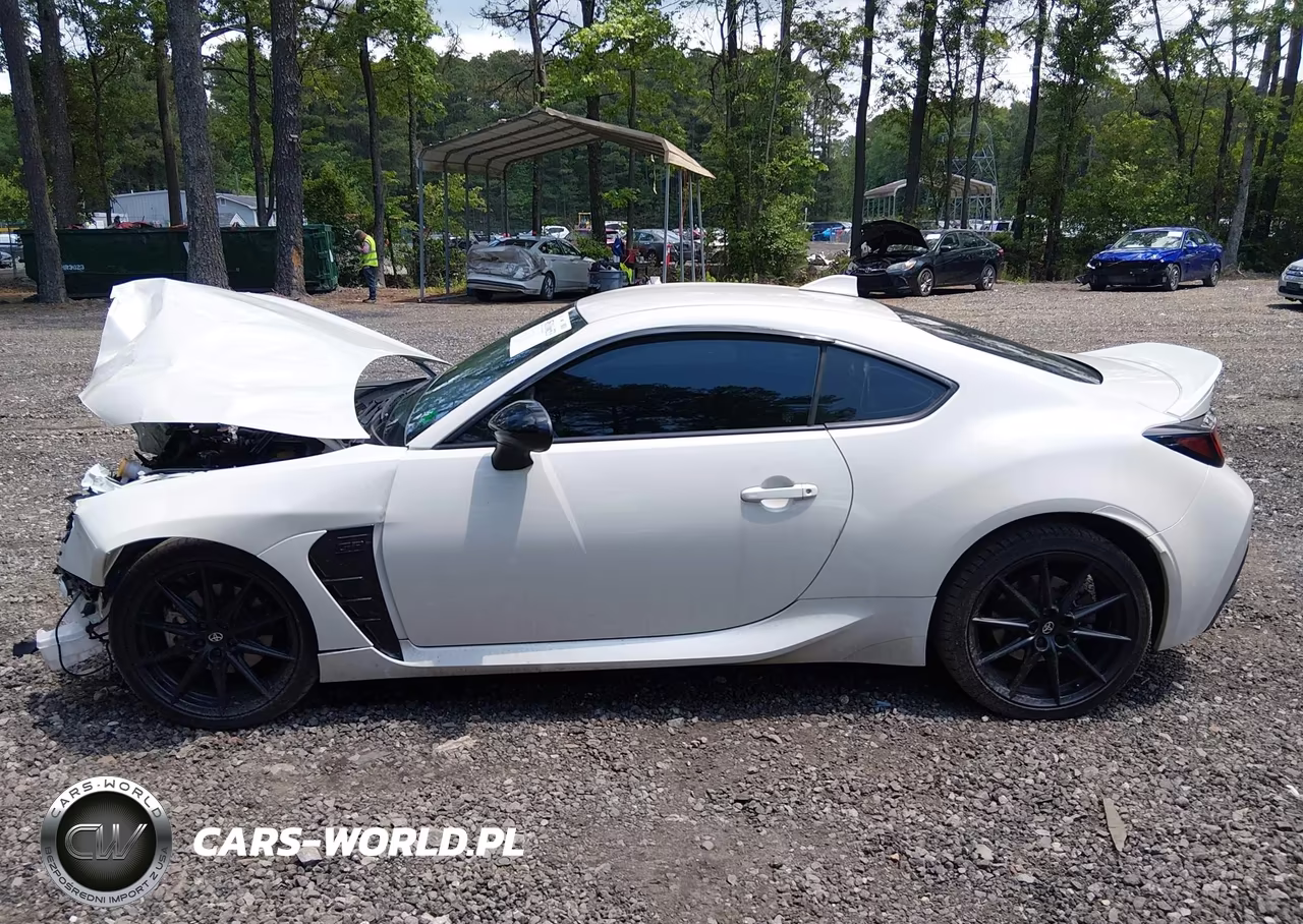 2025 Toyota Gr86 Premium VIN:JF1ZNBE10S8750224 - 15