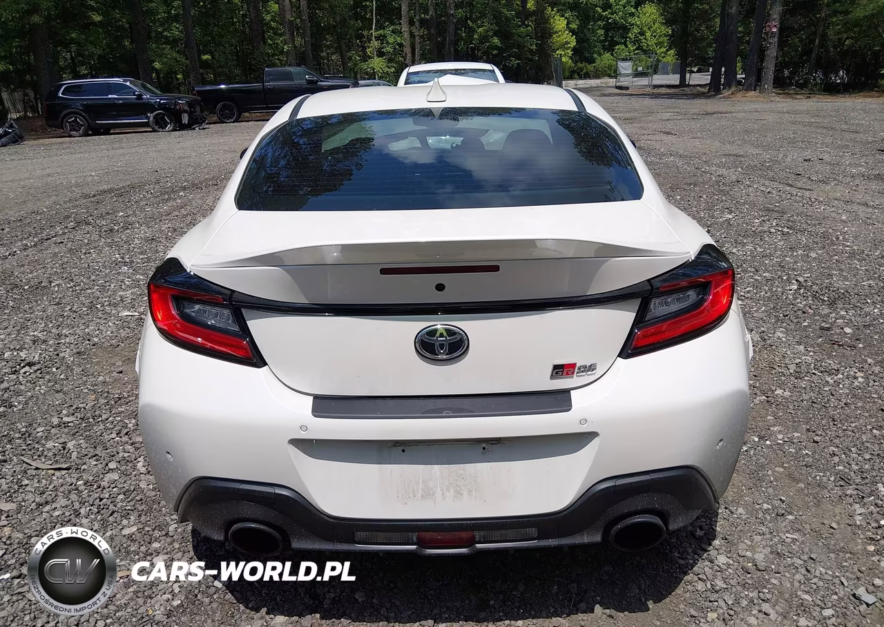 2025 Toyota Gr86 Premium VIN:JF1ZNBE10S8750224 - 17