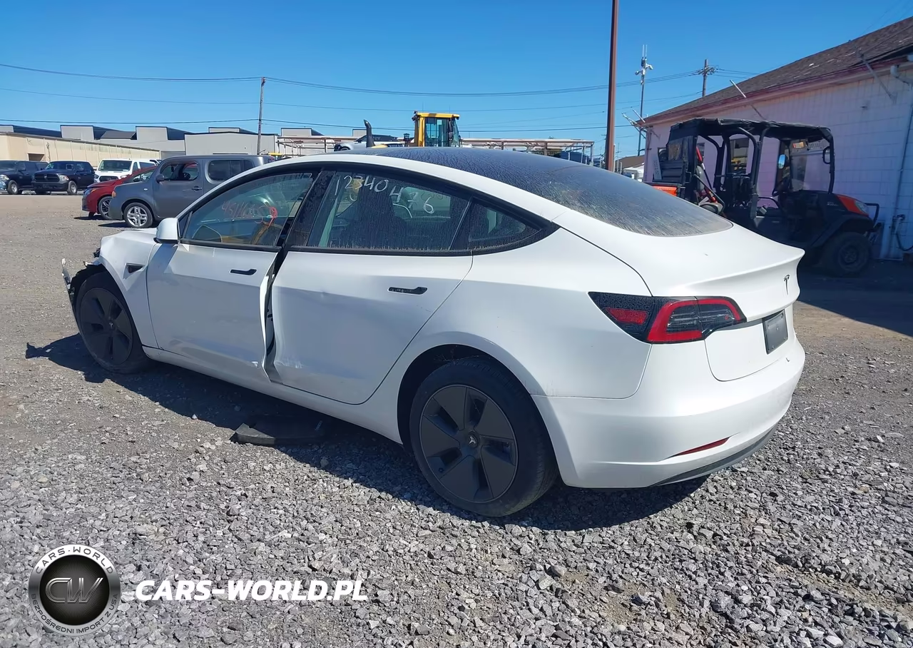 2023 Tesla Model 3 Rear-Wheel Drive VIN:5YJ3E1EAXPF604415 - 3