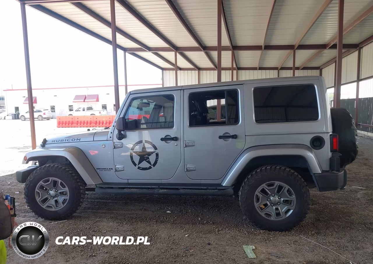 2015 Jeep Wrangler Unlimited Rubicon VIN:1C4BJWFGXFL684026 - 13