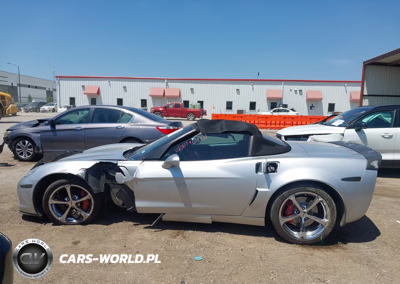 2012 Chevrolet Corvette Grand Sport VIN:1G1YV3DW2C5103649 - 14