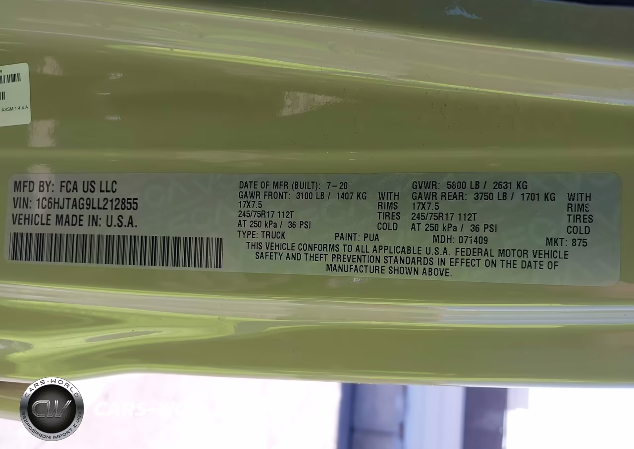 2020 Jeep Gladiator Sport S 4X4 VIN:1C6HJTAG9LL212855 - 9
