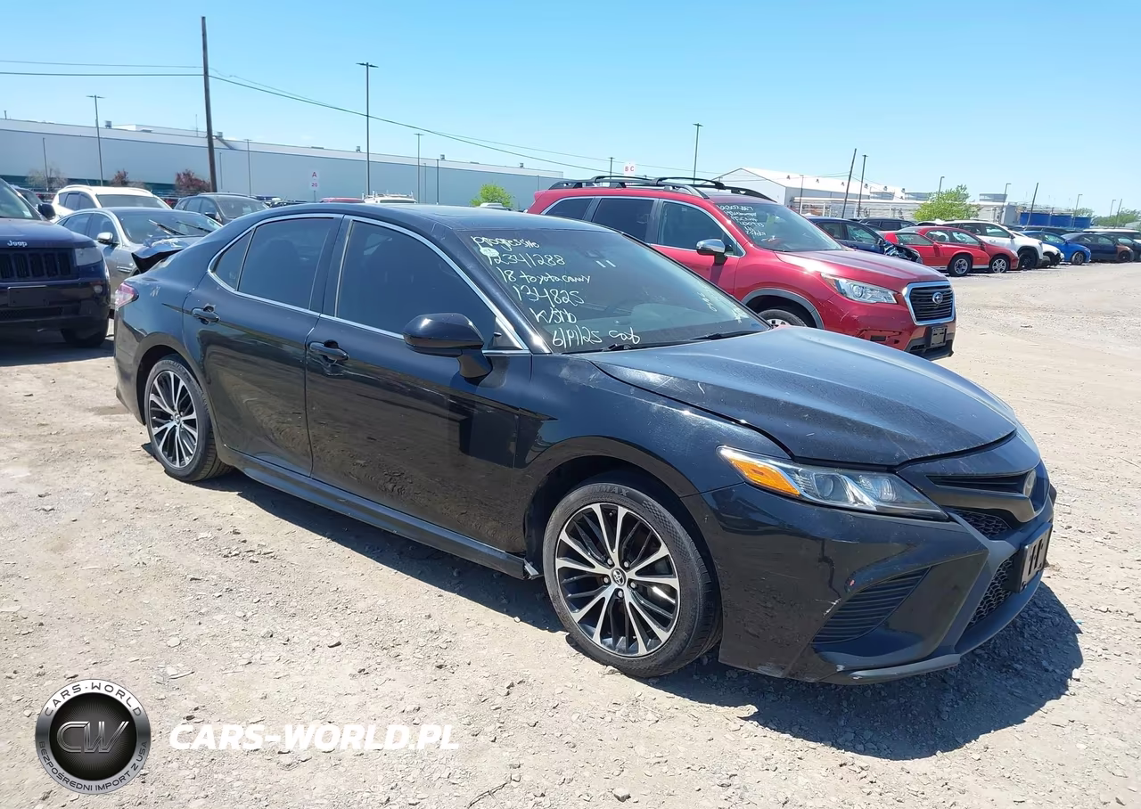 2018 Toyota Camry Se – zdjęcie 1 z 18