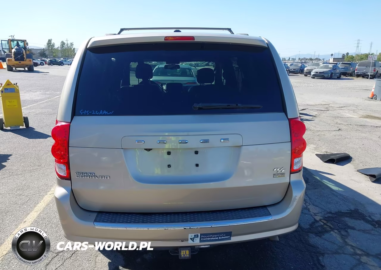 2014 Dodge Grand Caravan R-T VIN:2C4RDGEG3ER184972 - 17