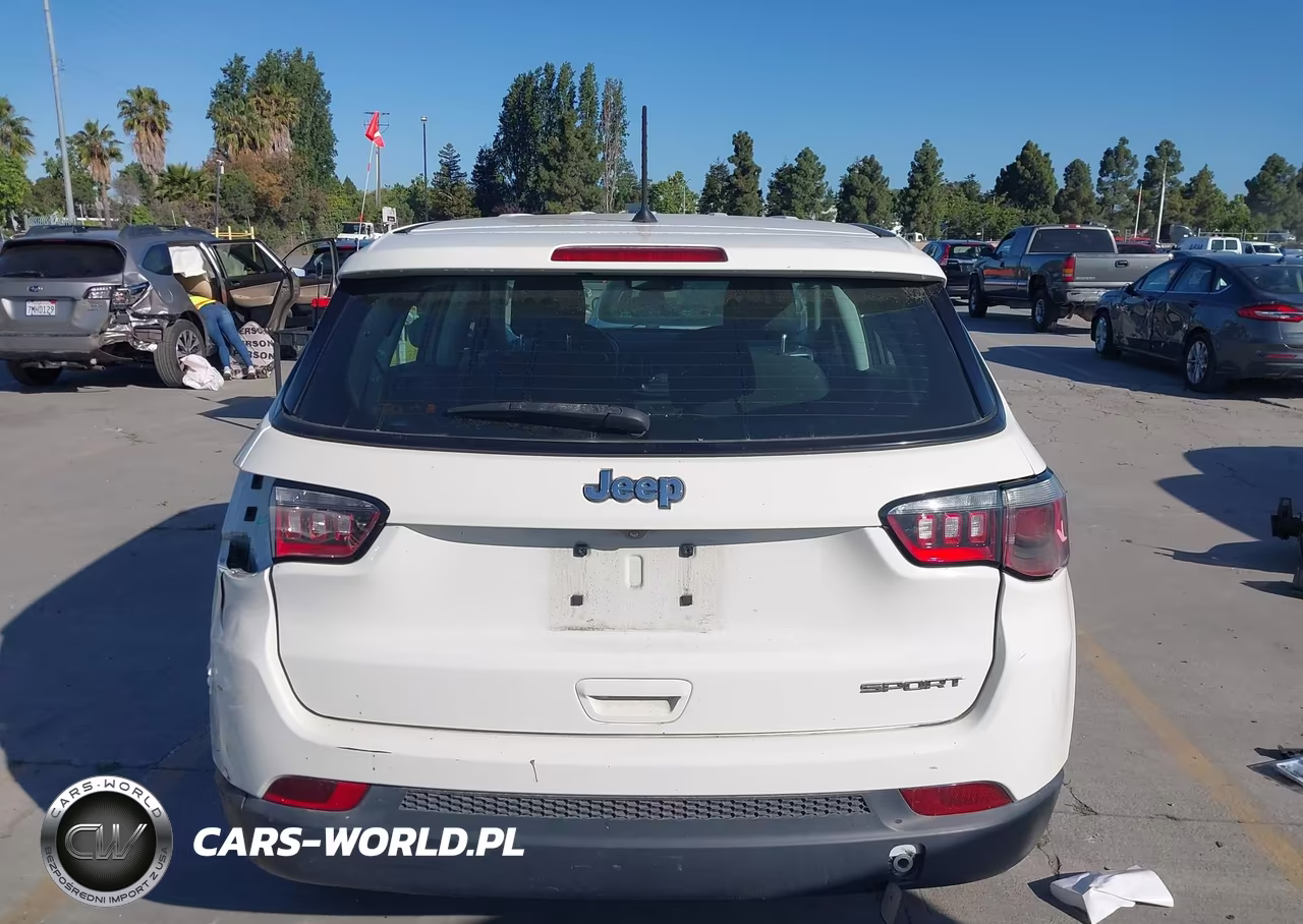 2018 Jeep Compass Sport Fwd VIN:3C4NJCABXJT233179 - 17
