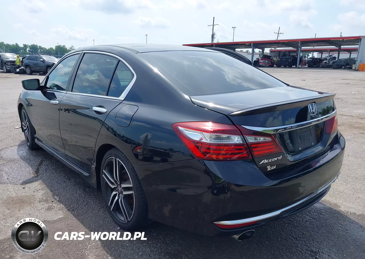 2016 Honda Accord Sport VIN:1HGCR2F5XGA228935 - 3