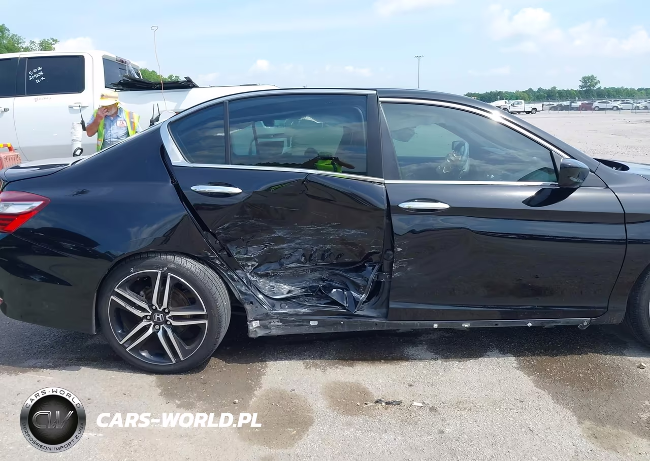 2016 Honda Accord Sport VIN:1HGCR2F5XGA228935 - 6