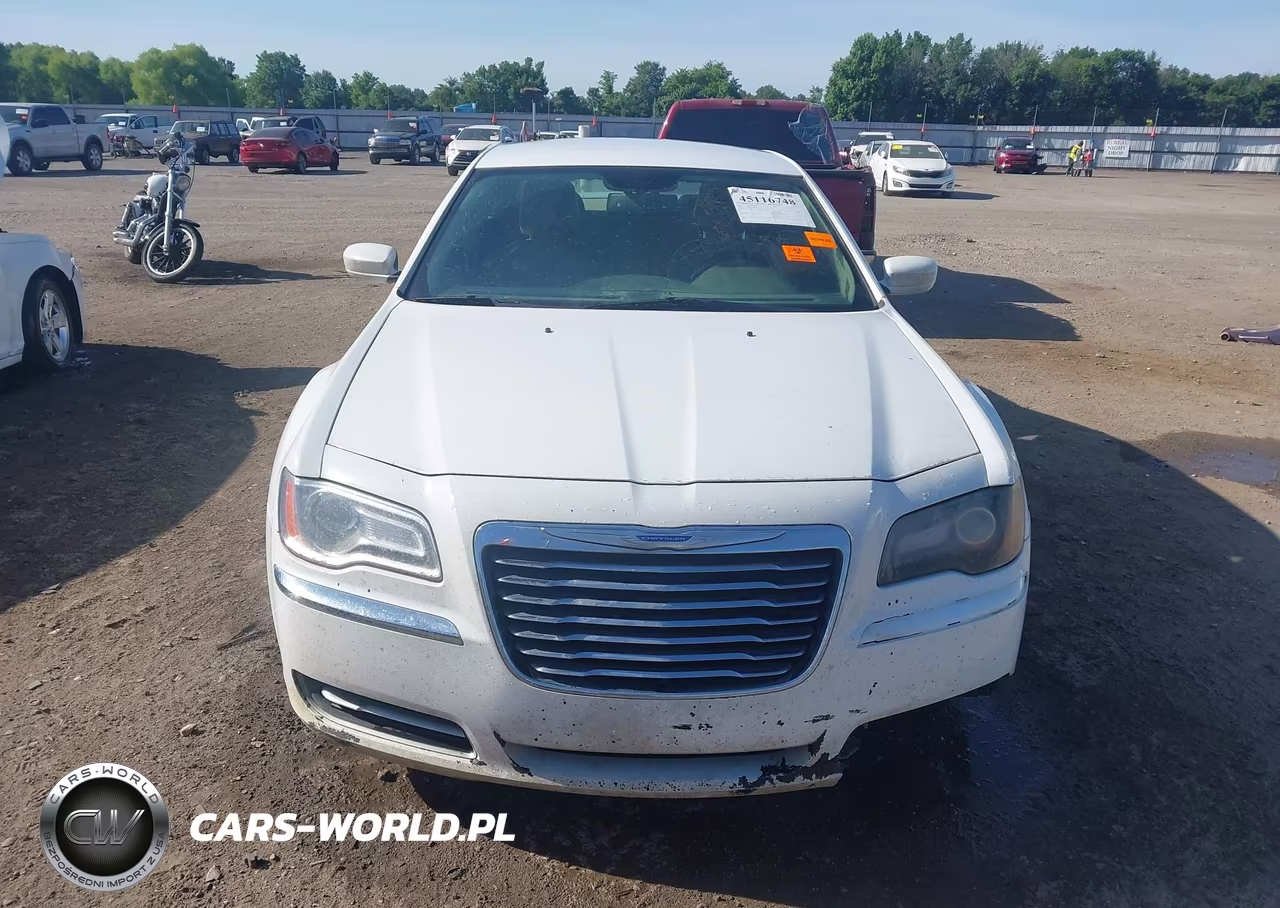 2014 Chrysler 300 VIN:2C3CCAAG3EH288643 - 12