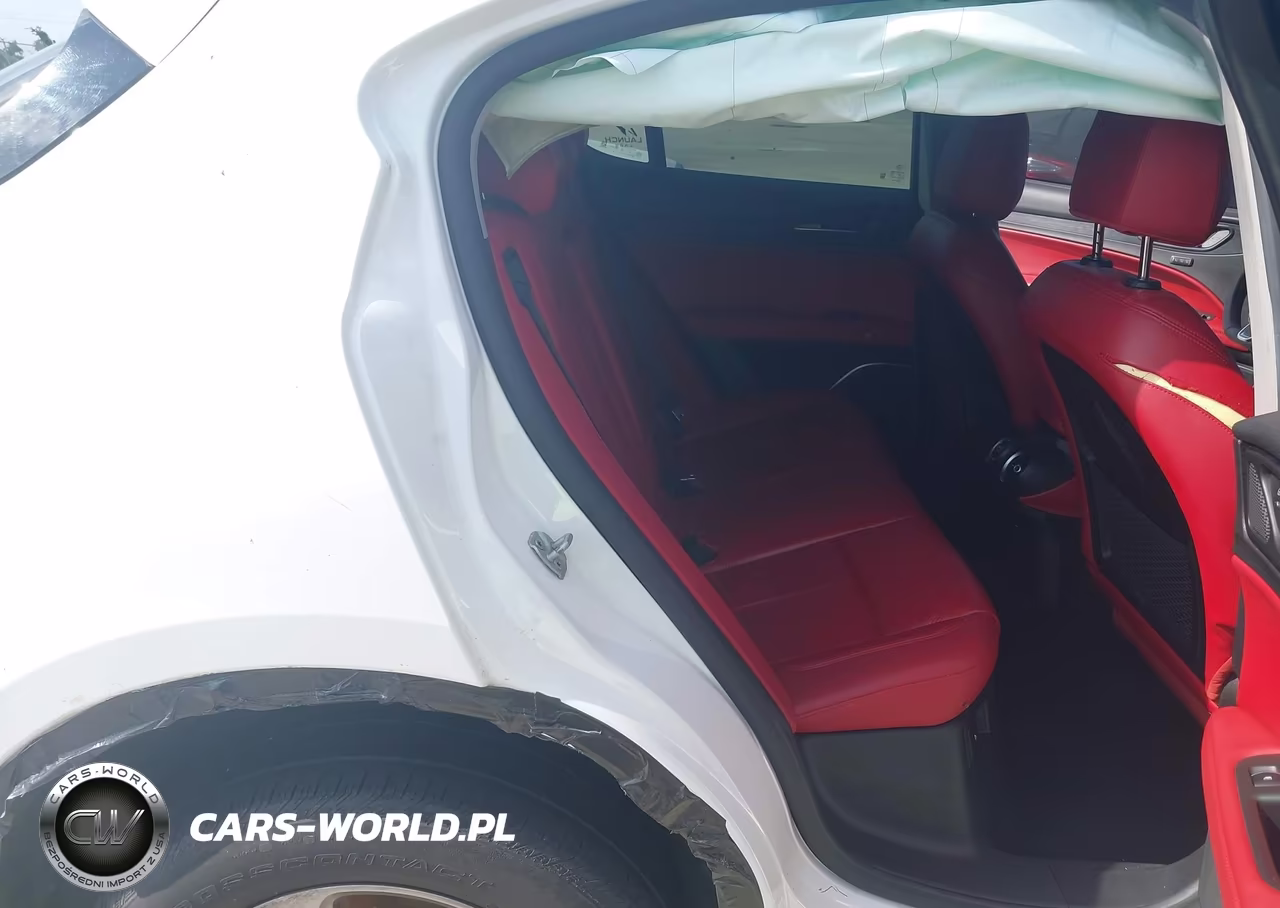 2021 Alfa Romeo Stelvio Awd VIN:ZASPAKAN7M7D14699 - 8