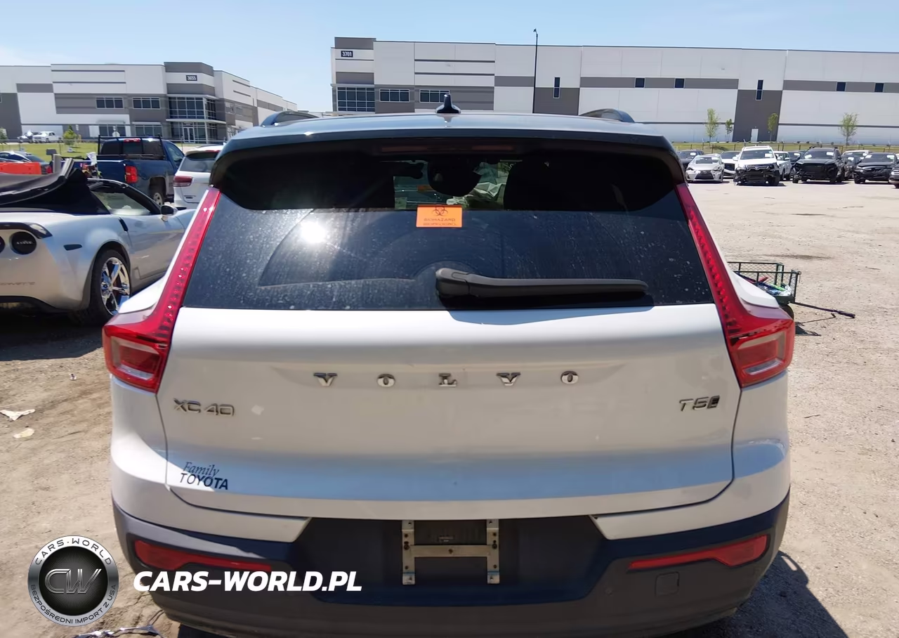 2022 Volvo Xc40 T5 R-Design VIN:YV4162UM6N2648625 - 16