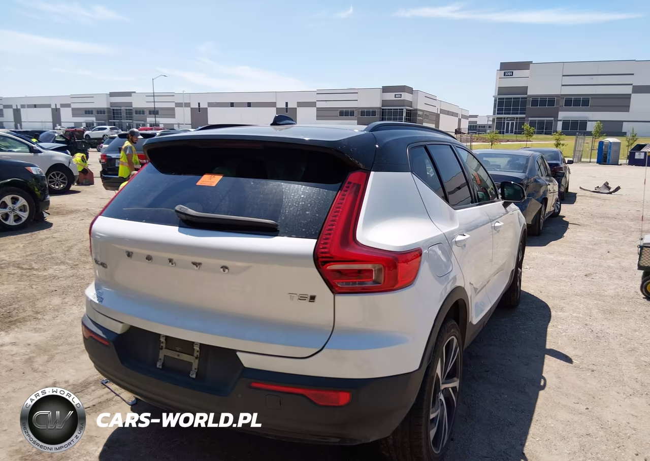 2022 Volvo Xc40 T5 R-Design VIN:YV4162UM6N2648625 - 4