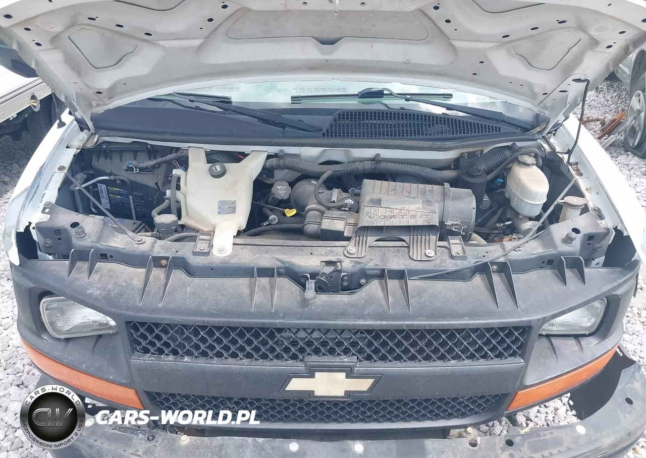2011 Chevrolet Express Cutaway Work Van VIN:1GB3G3BG8B1115838 - 9