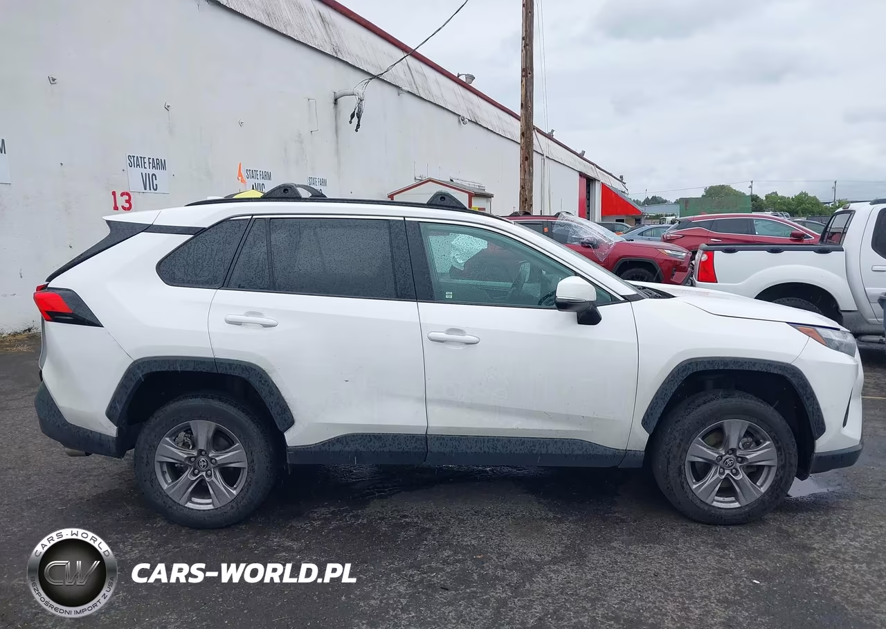 2023 Toyota Rav4 Xle VIN:2T3P1RFV1PC387667 - 14
