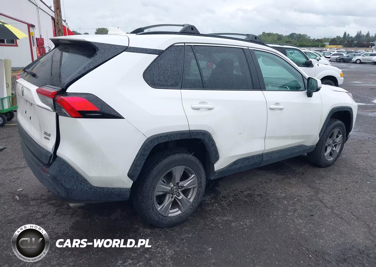 2023 Toyota Rav4 Xle VIN:2T3P1RFV1PC387667 - 4