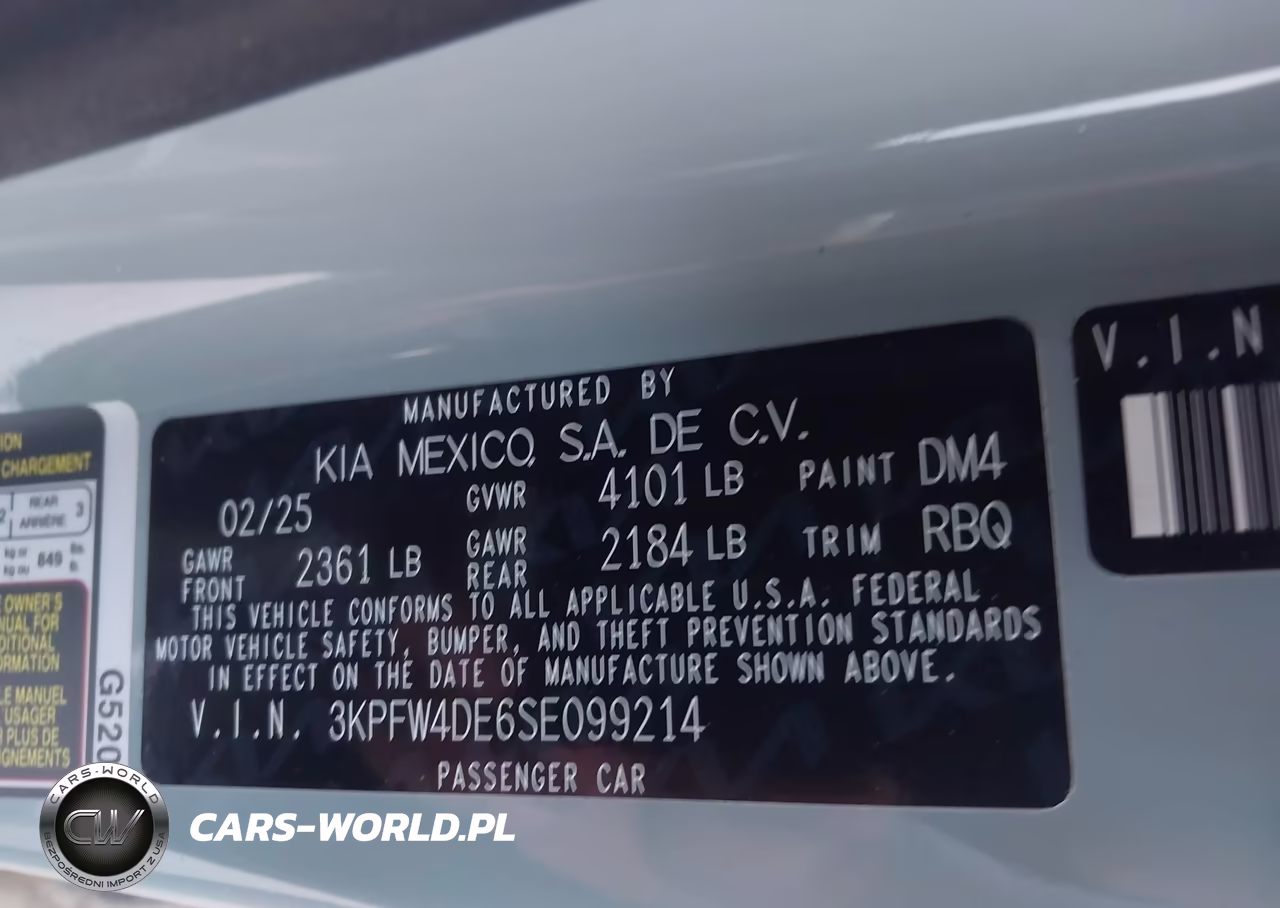 2025 Kia K4 Gt-Line VIN:3KPFW4DE6SE099214 - 9