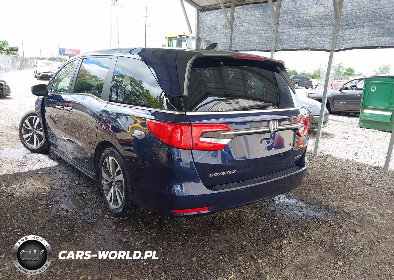 2022 Honda Odyssey Touring VIN:5FNRL6H81NB014431 - 3
