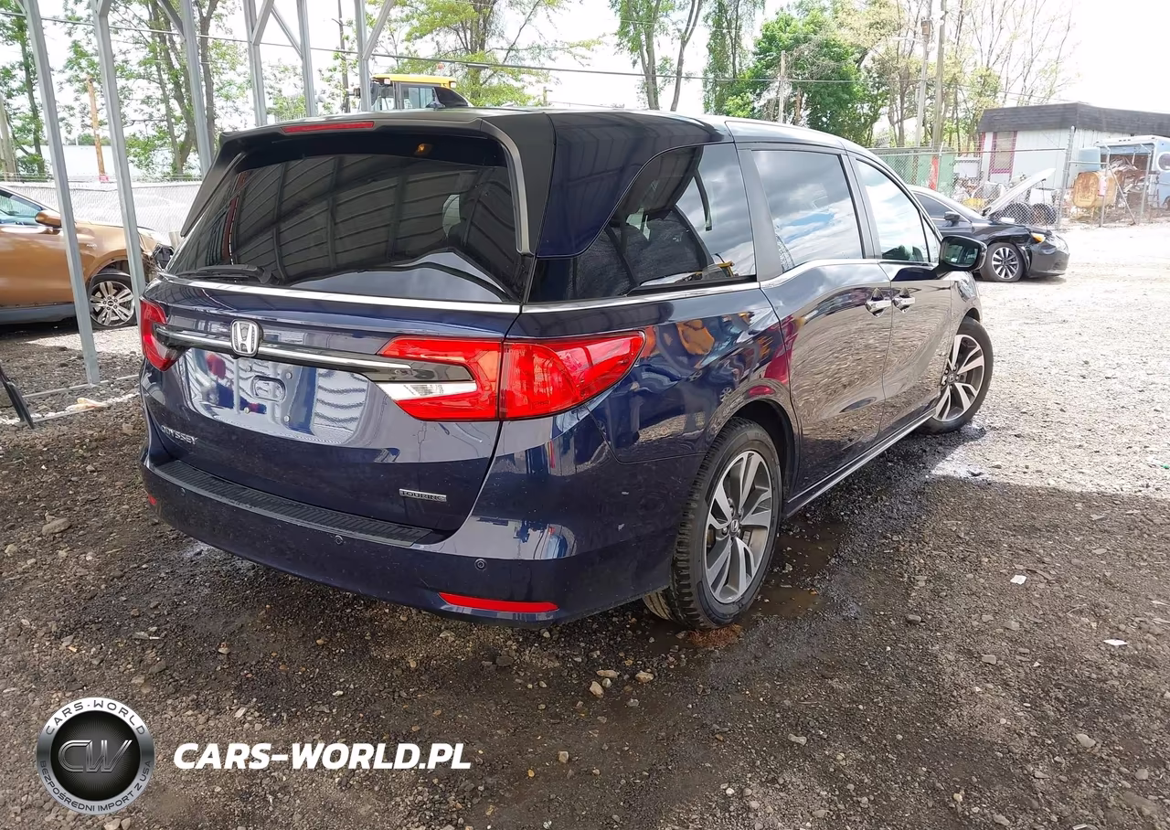 2022 Honda Odyssey Touring VIN:5FNRL6H81NB014431 - 4