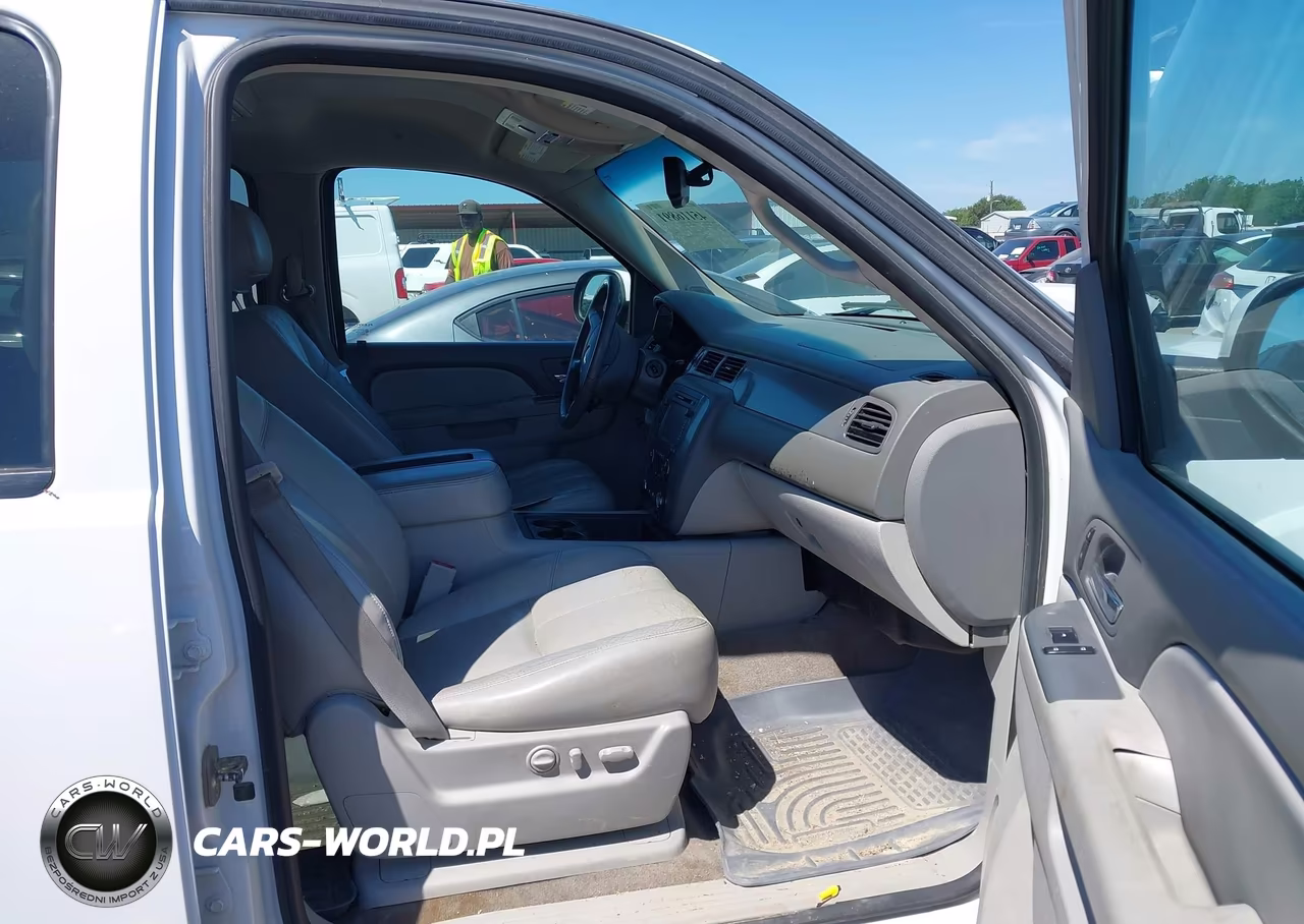 2014 Chevrolet Suburban 1500 Lt VIN:1GNSKJE77ER137848 - 5