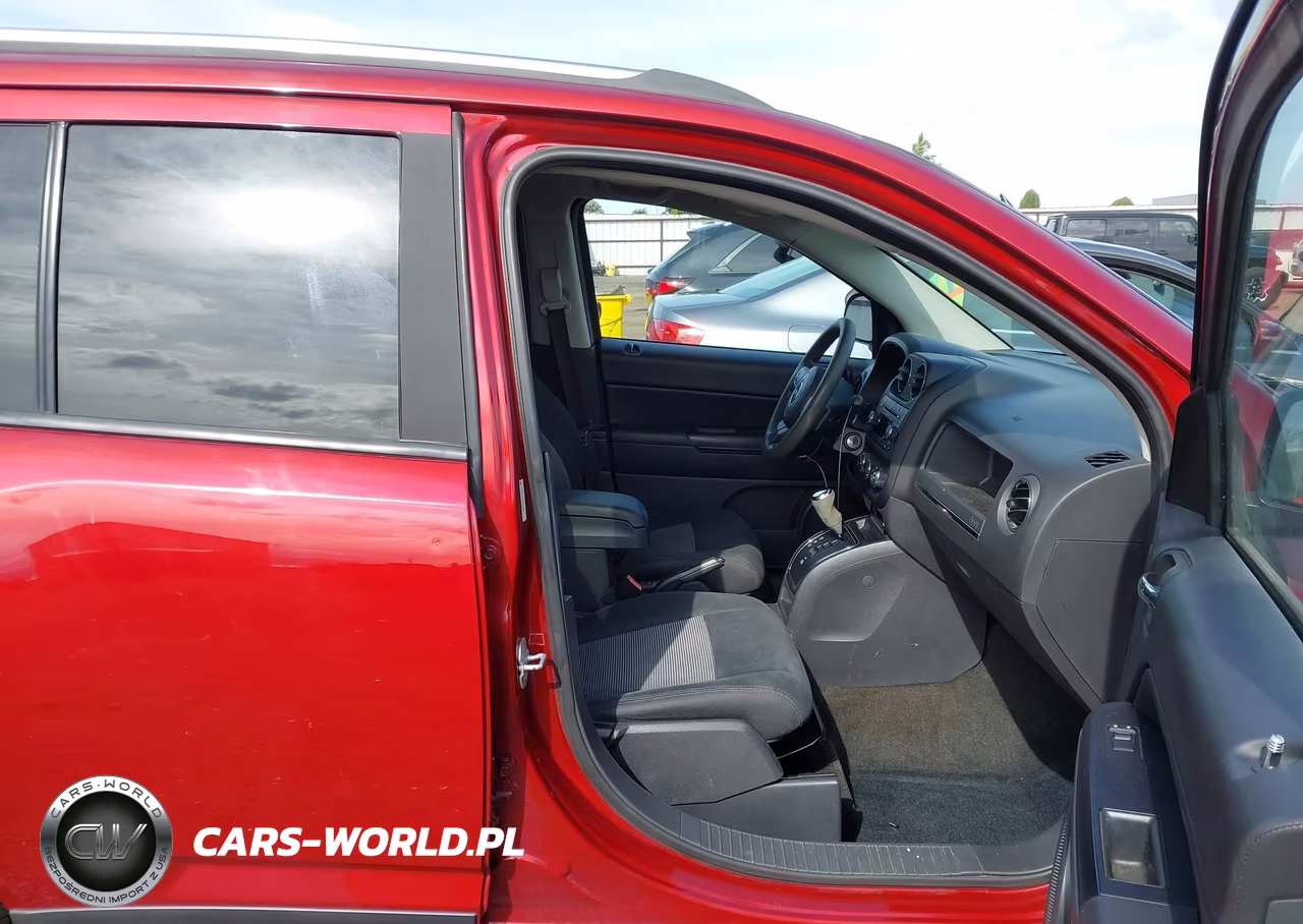 2013 Jeep Compass Sport VIN:1C4NJDBB2DD212762 - 5