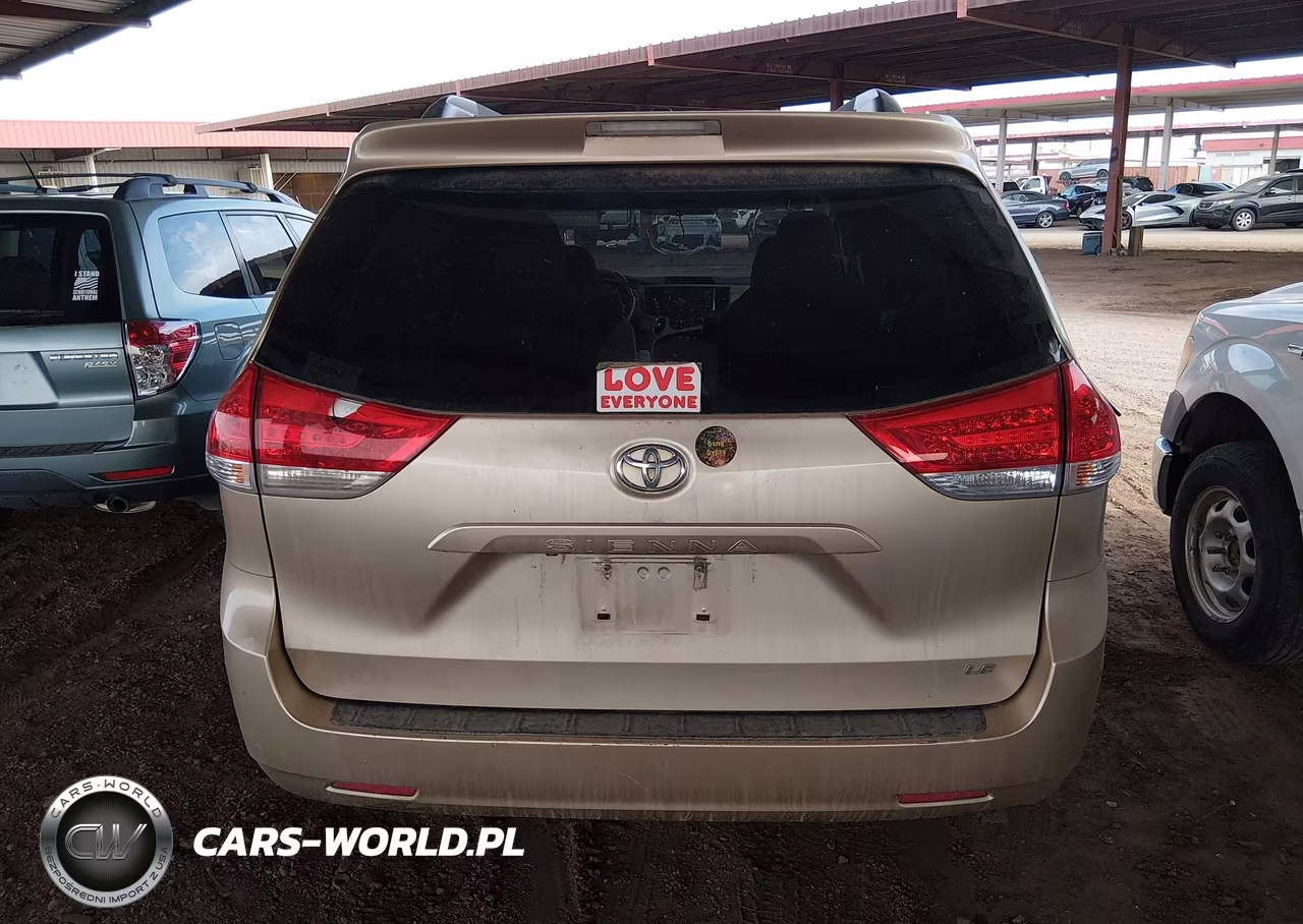 2011 Toyota Sienna Le V6 VIN:5TDKK3DC8BS169790 - 16
