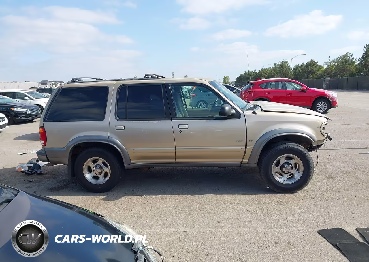 2000 Ford Explorer Xlt VIN:1FMZU63P6YZB63228 - 14