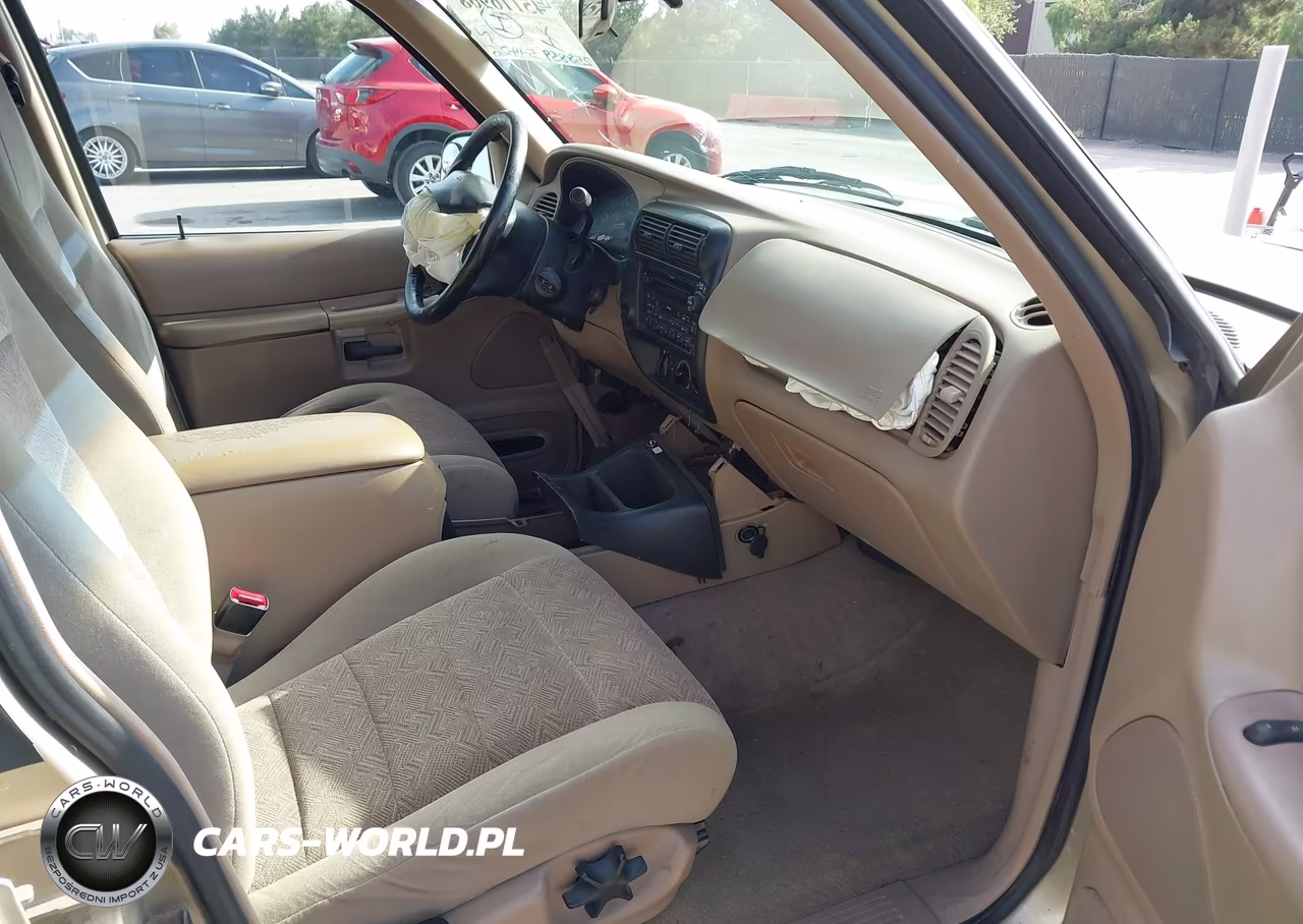 2000 Ford Explorer Xlt VIN:1FMZU63P6YZB63228 - 5