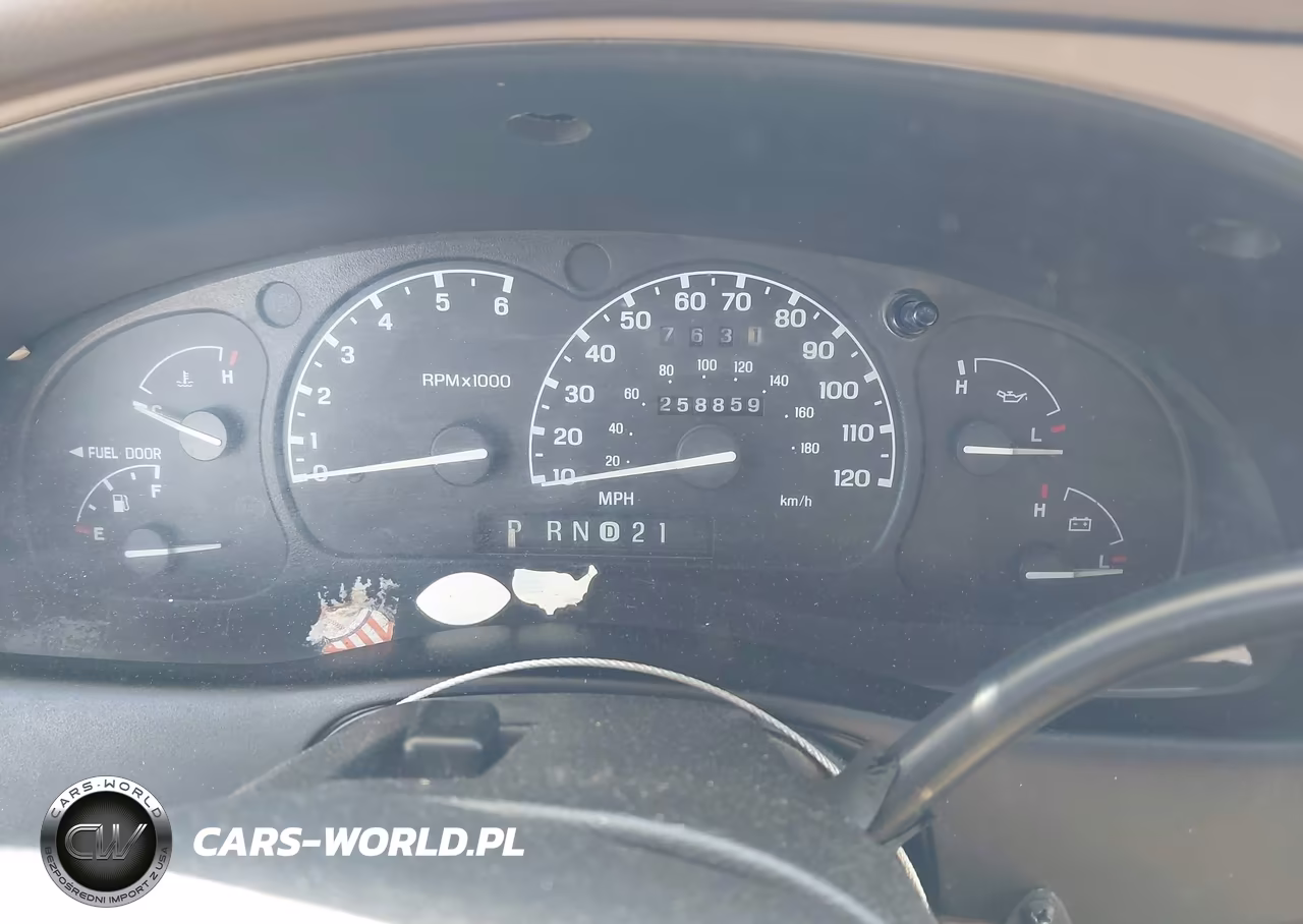 2000 Ford Explorer Xlt VIN:1FMZU63P6YZB63228 - 7
