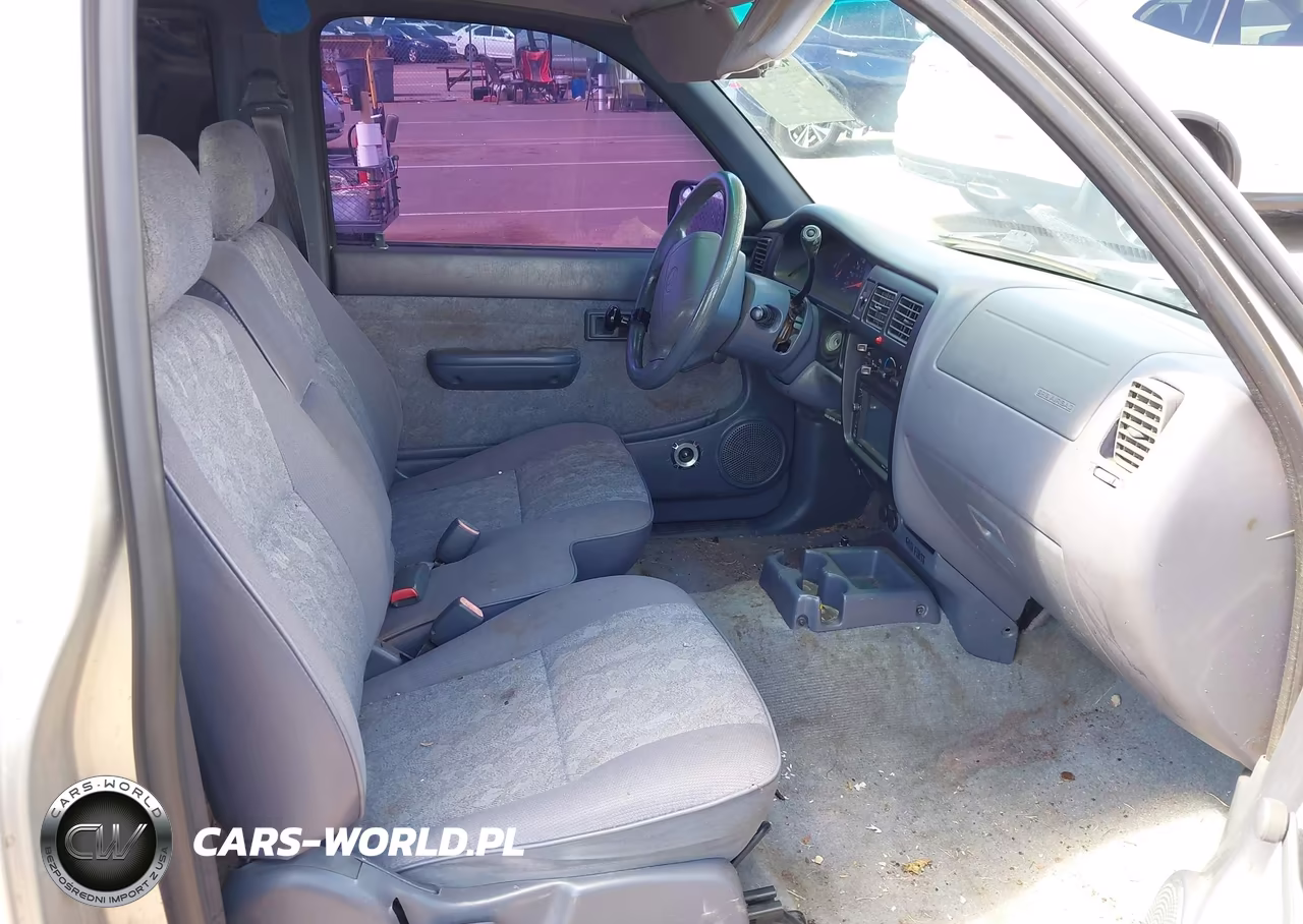 2000 Toyota Tacoma Base V6 VIN:4TAVN52NXYZ595200 - 5