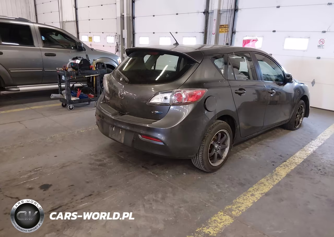 2013 Mazda Mazda3 I Touring VIN:JM1BL1LP6D1830481 - 4