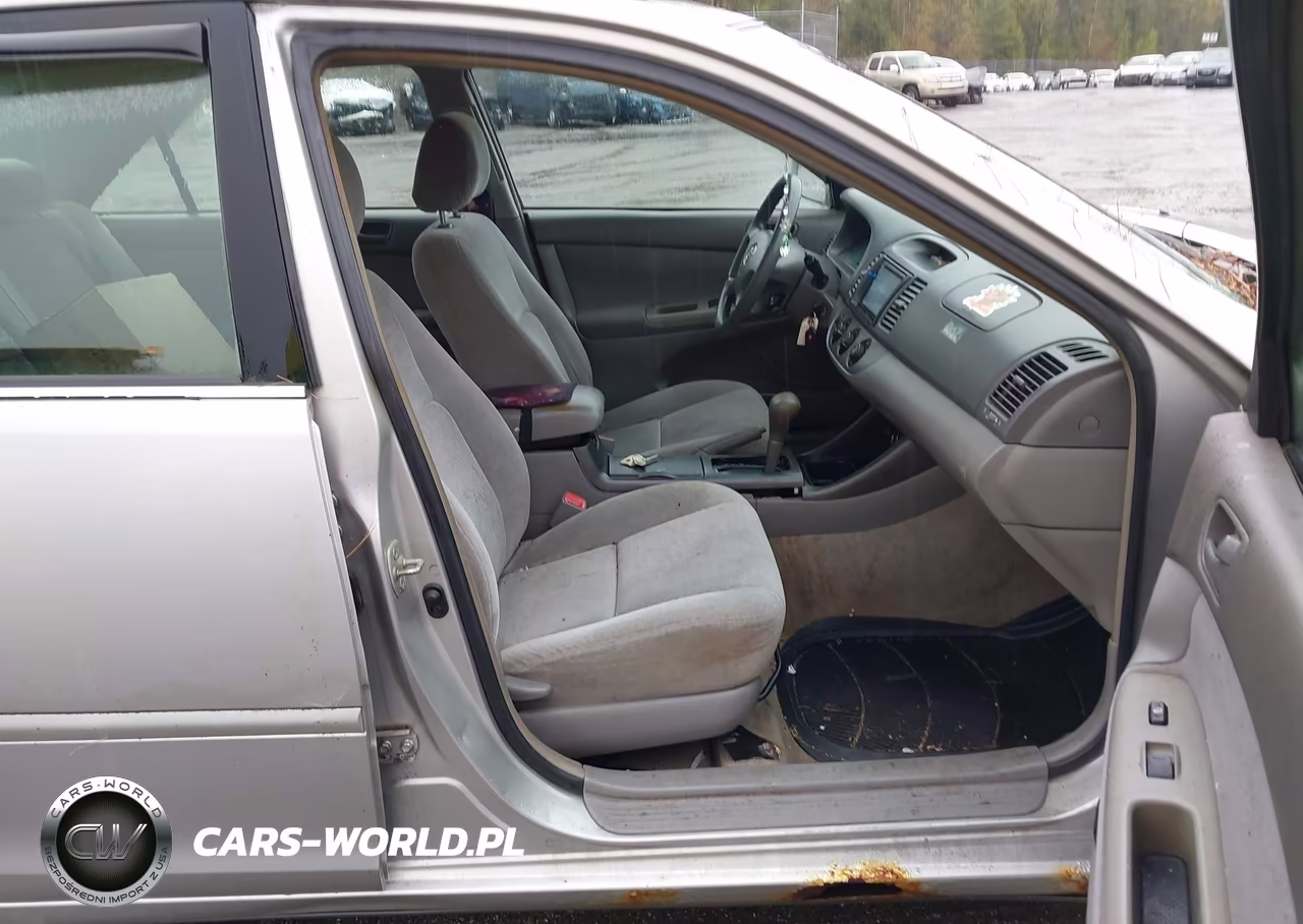 2004 Toyota Camry Le VIN:4T1BE32K44U327845 - 5