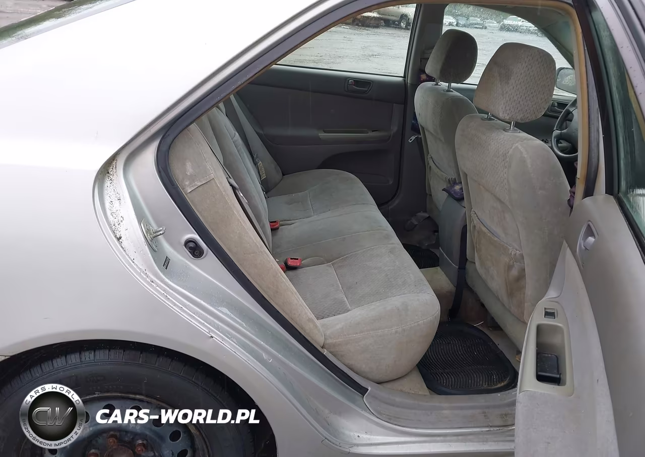 2004 Toyota Camry Le VIN:4T1BE32K44U327845 - 8