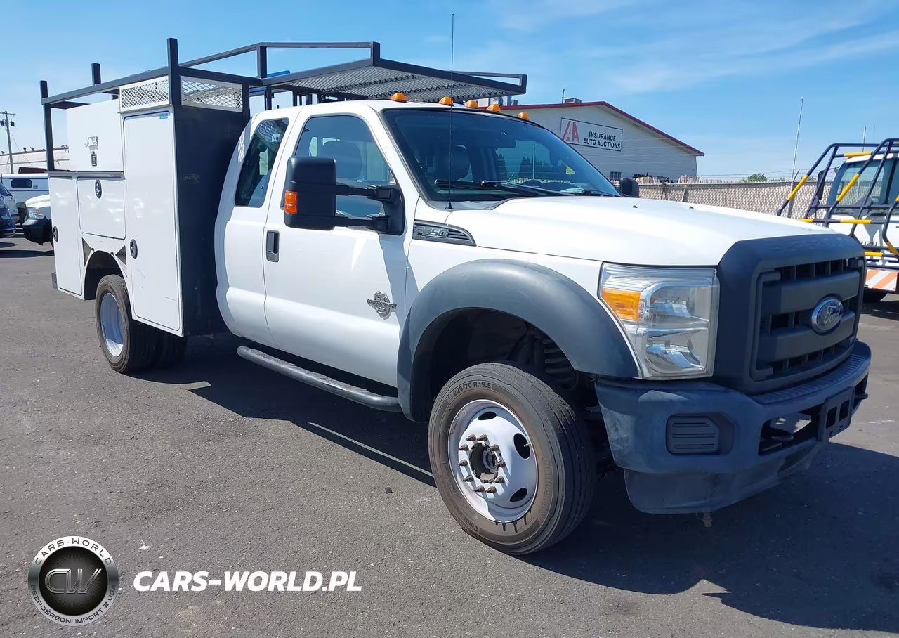 2014 Ford F-550 Chassis Xl