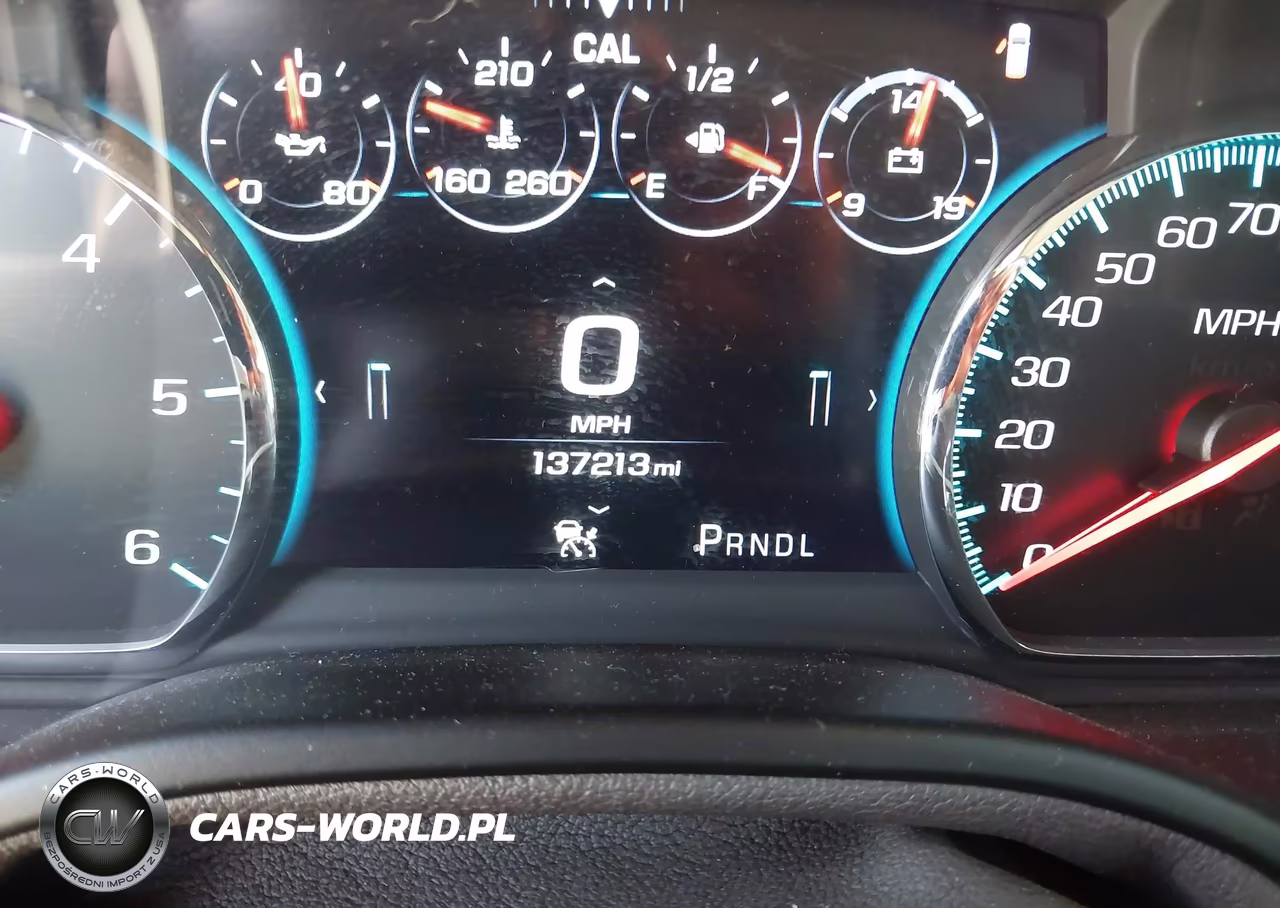 2018 Chevrolet Suburban Premier VIN:1GNSCJKC1JR110217 - 15