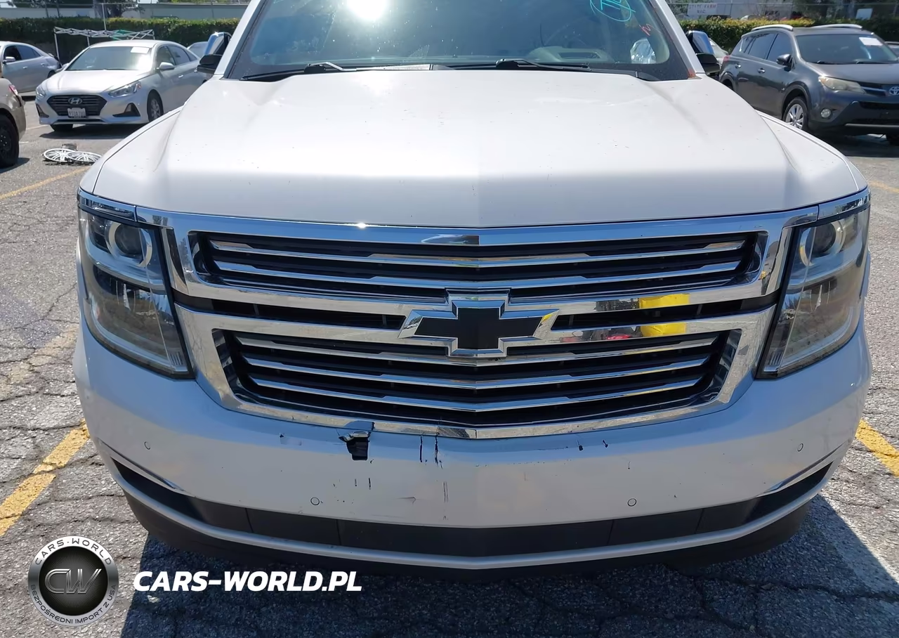 2018 Chevrolet Suburban Premier VIN:1GNSCJKC1JR110217 - 19