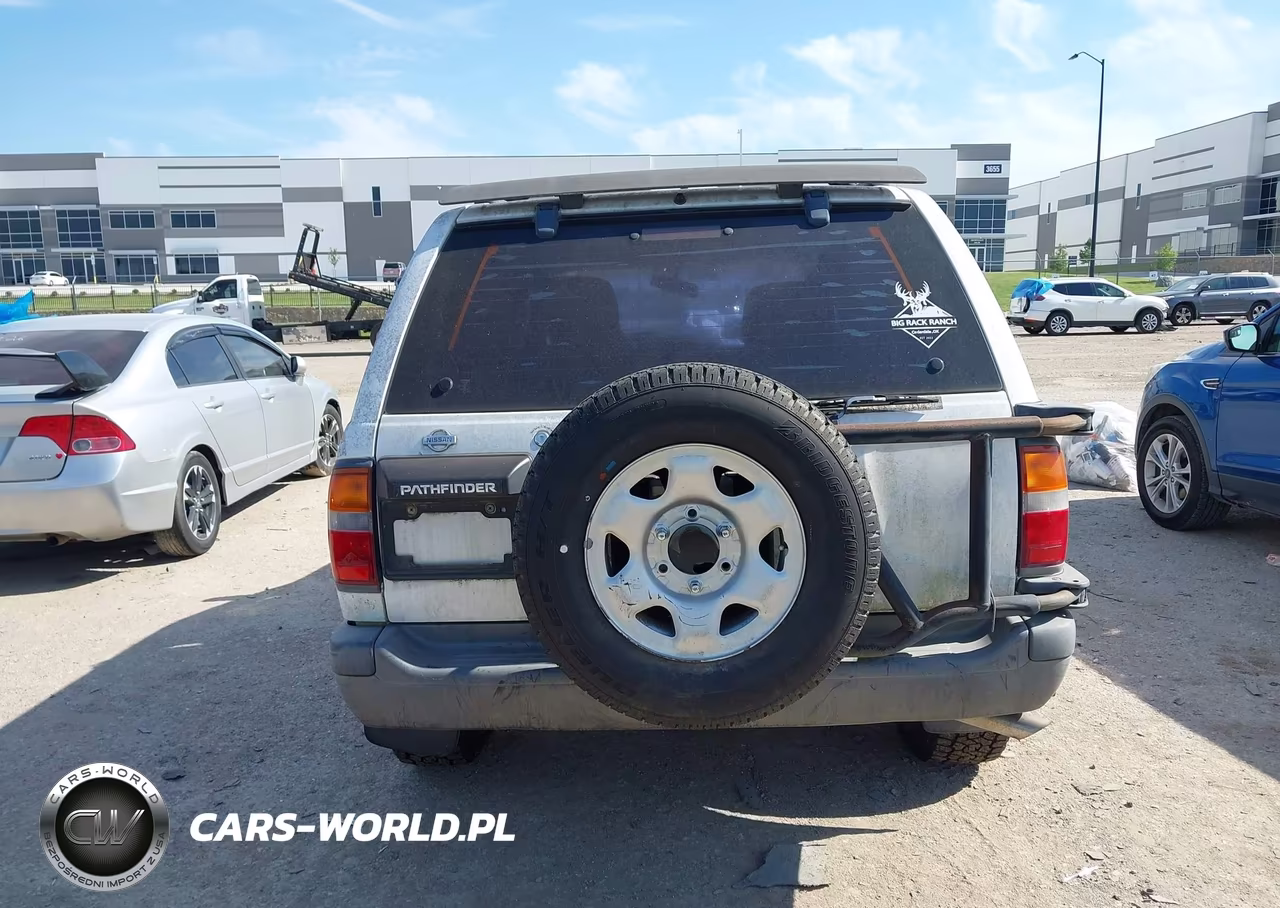 1996 Nissan Pathfinder Le-Se-Xe VIN:JN8AR05Y0TW018111 - 16
