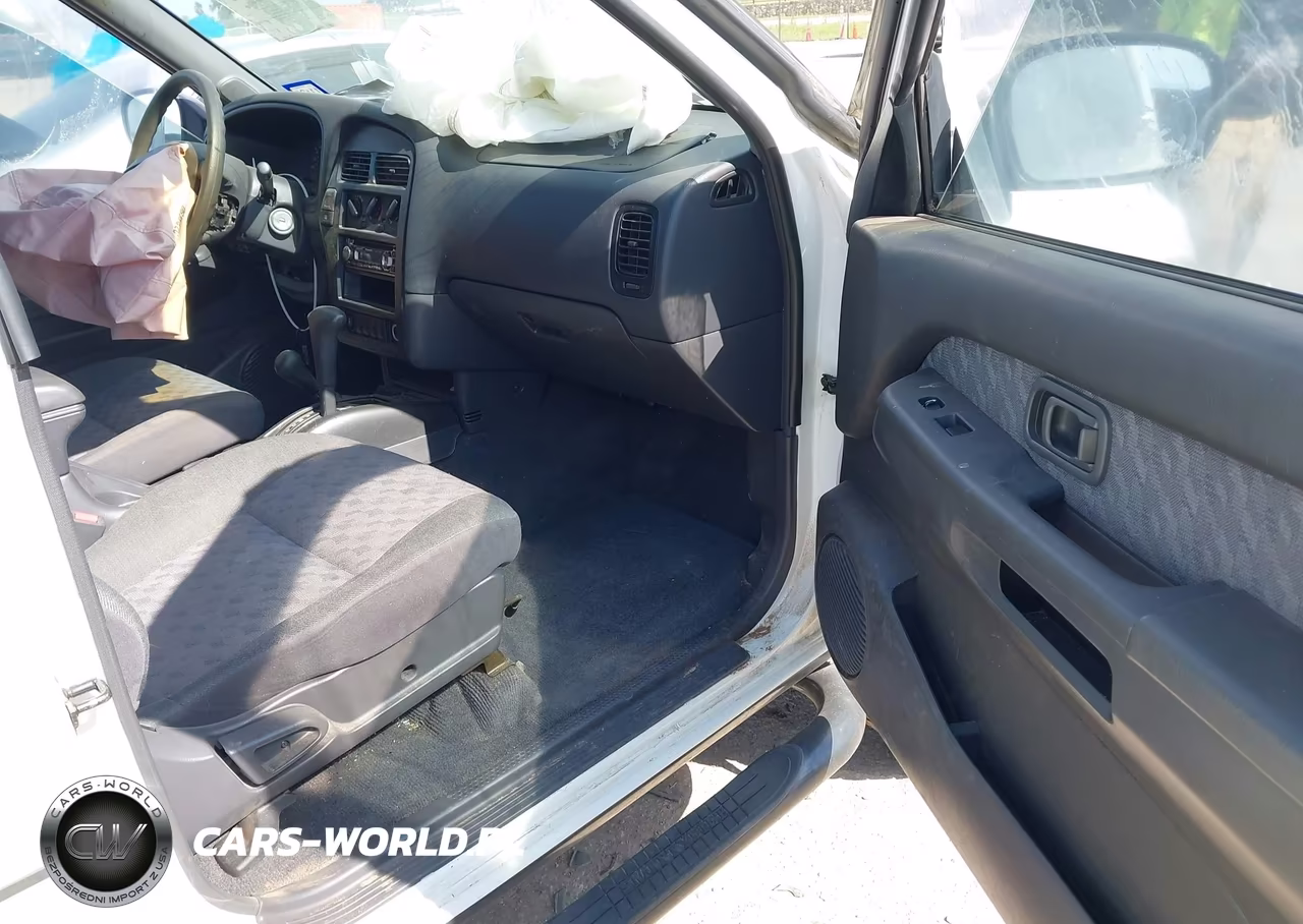 1996 Nissan Pathfinder Le-Se-Xe VIN:JN8AR05Y0TW018111 - 5