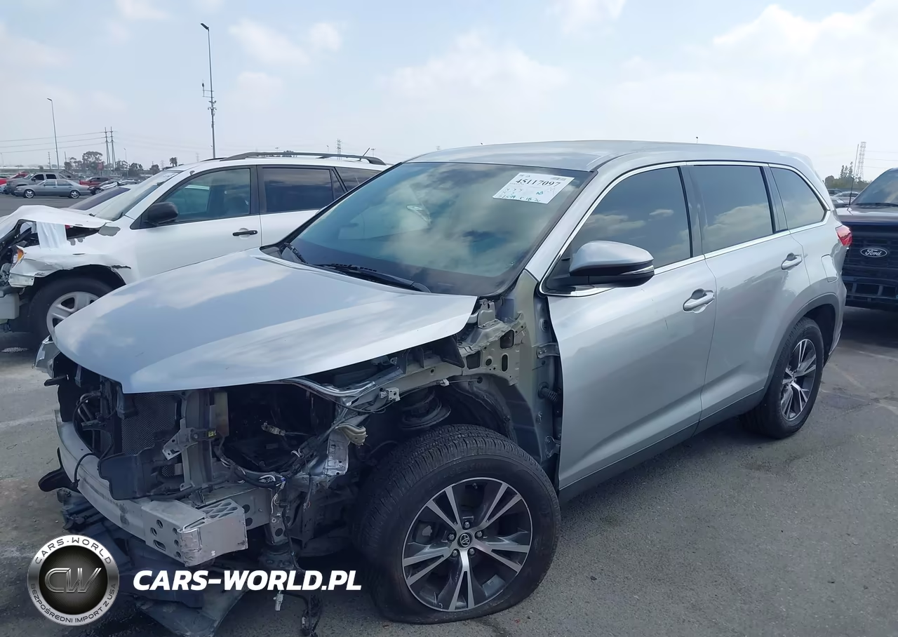 2019 Toyota Highlander Le VIN:5TDZARFH3KS053376 - 15