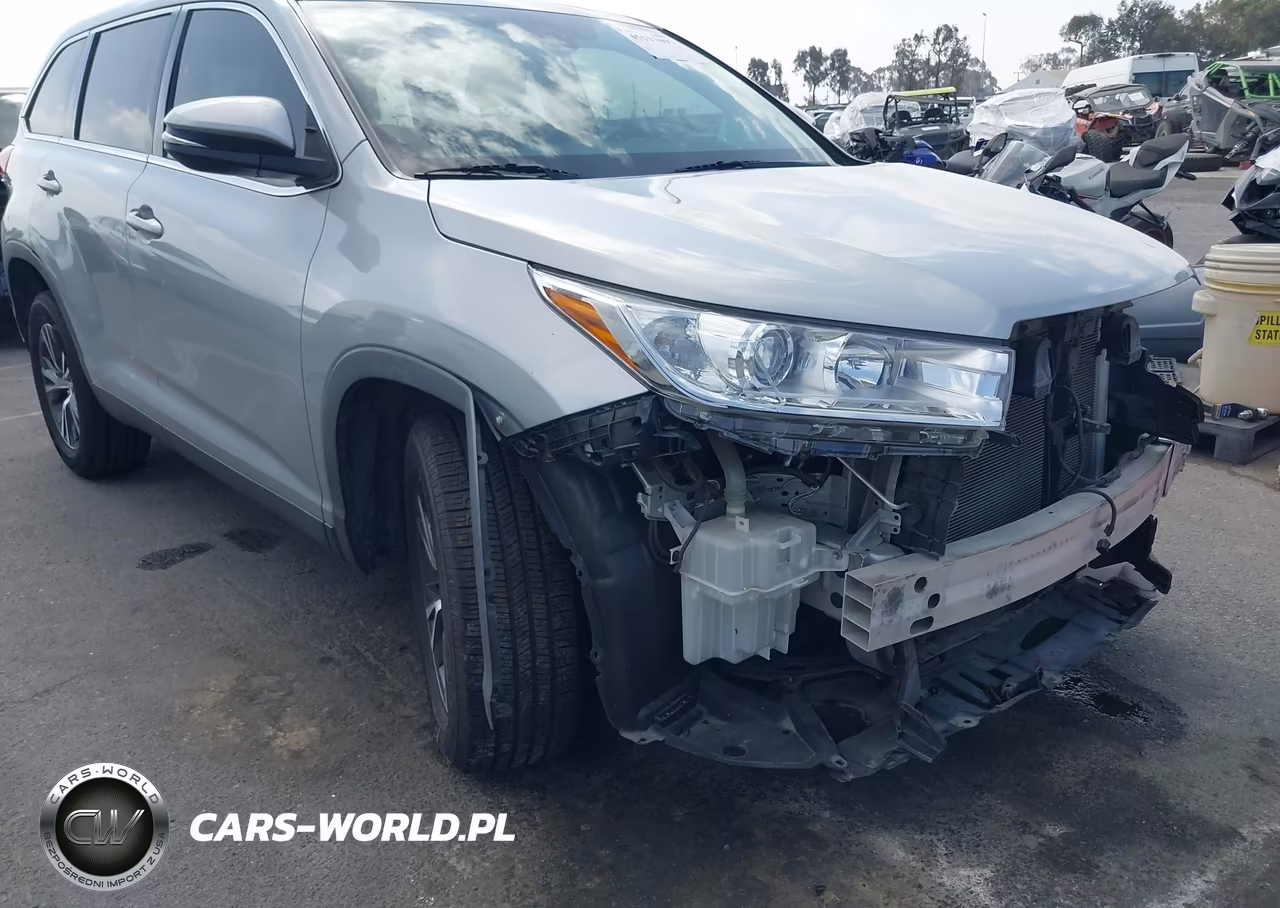 2019 Toyota Highlander Le VIN:5TDZARFH3KS053376 - 19