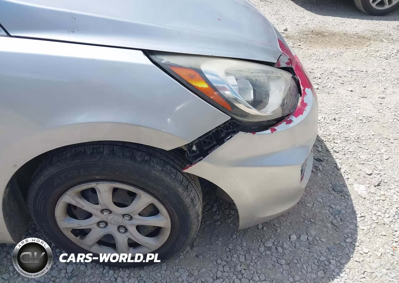 2014 Hyundai Accent Gls VIN:KMHCT4AE4EU607732 - 13
