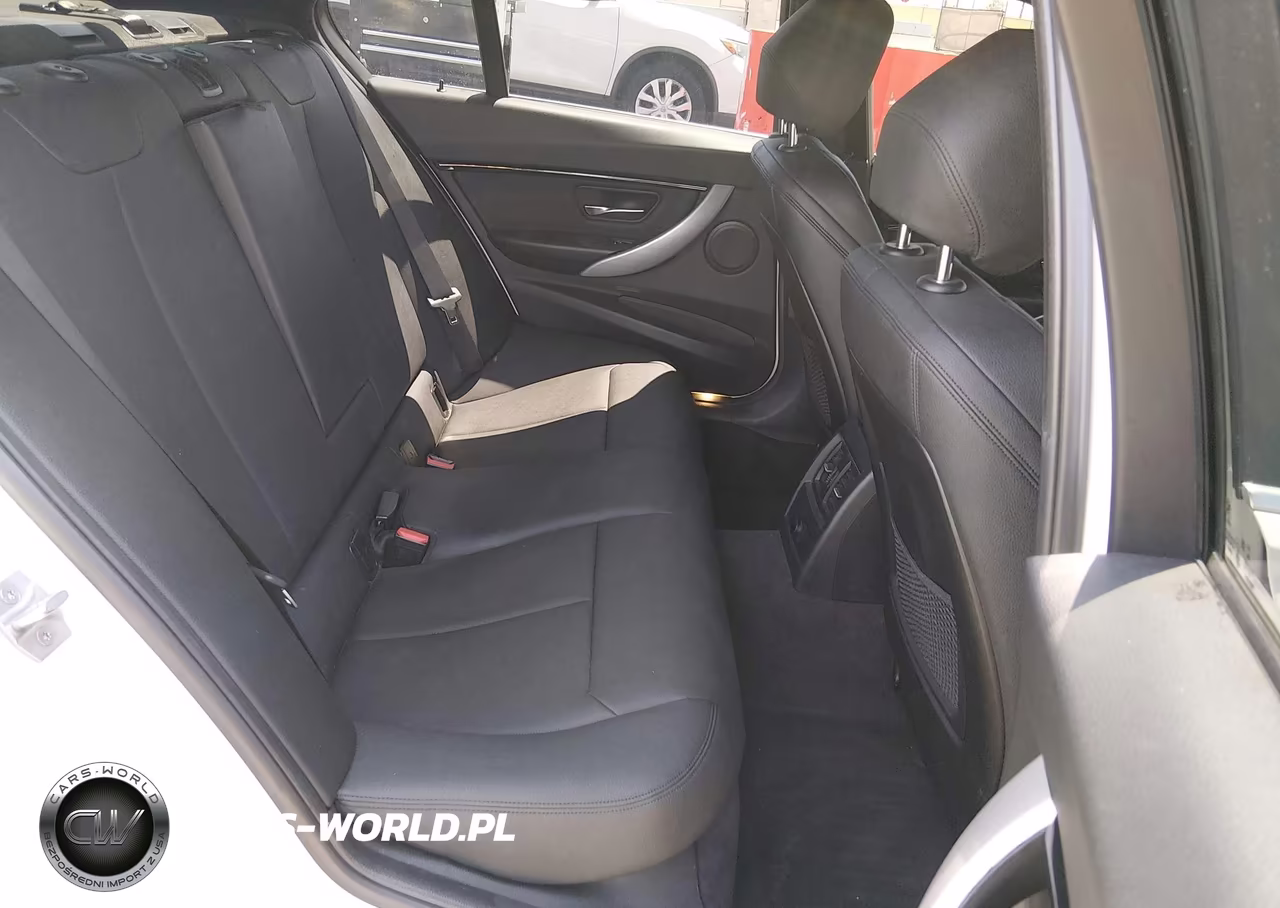 2018 BMW 330I VIN:WBA8B9G51JNV00527 - 8