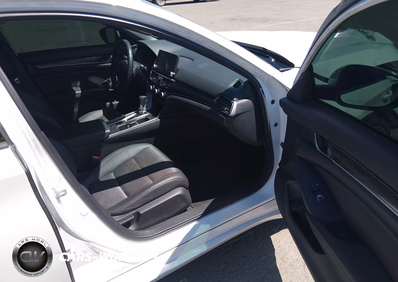 2019 Honda Accord Sport VIN:1HGCV1F33KA069611 - 5