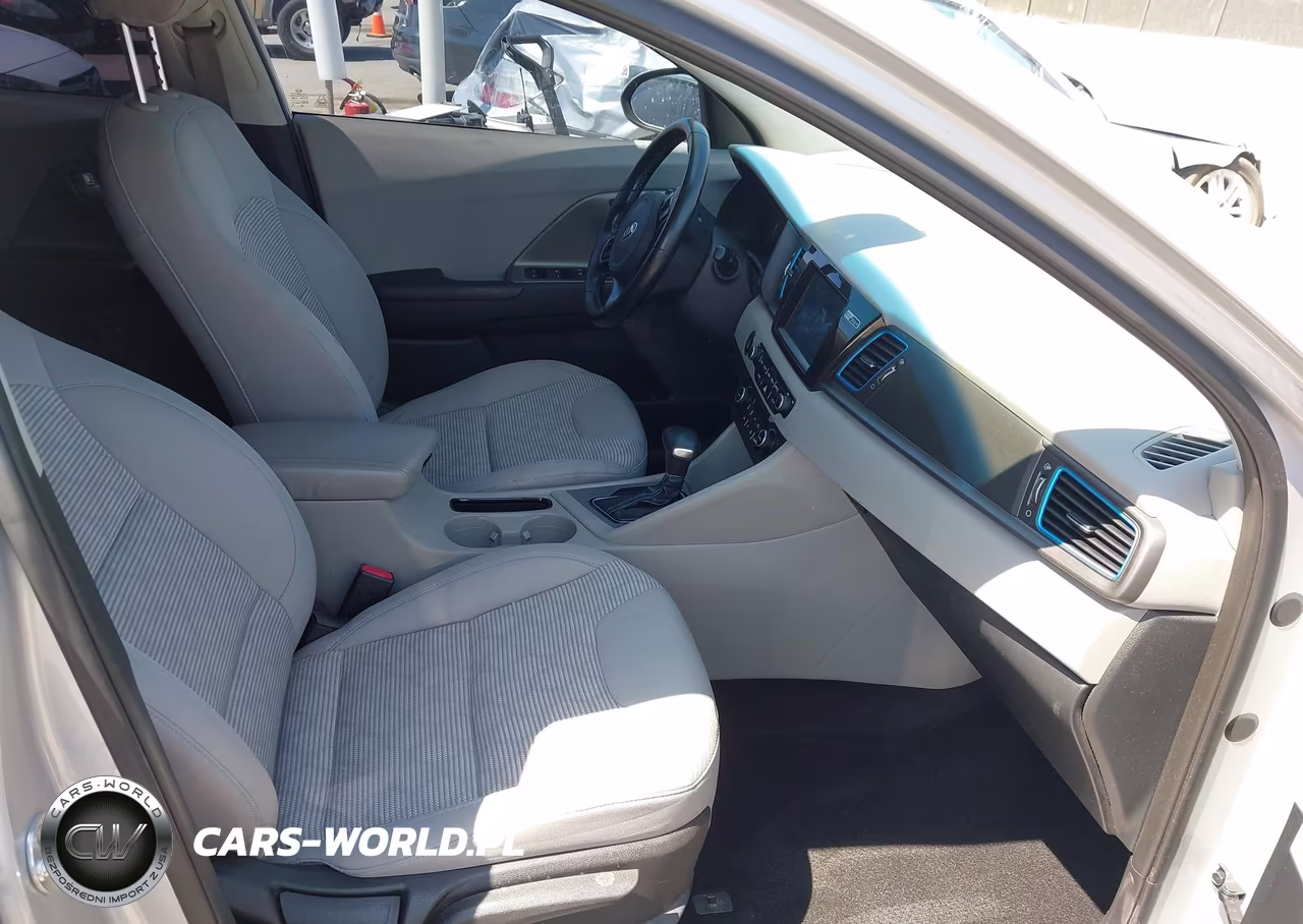 2019 Kia Niro Plug-In Hybrid Lx VIN:KNDCM3LD0K5337629 - 5