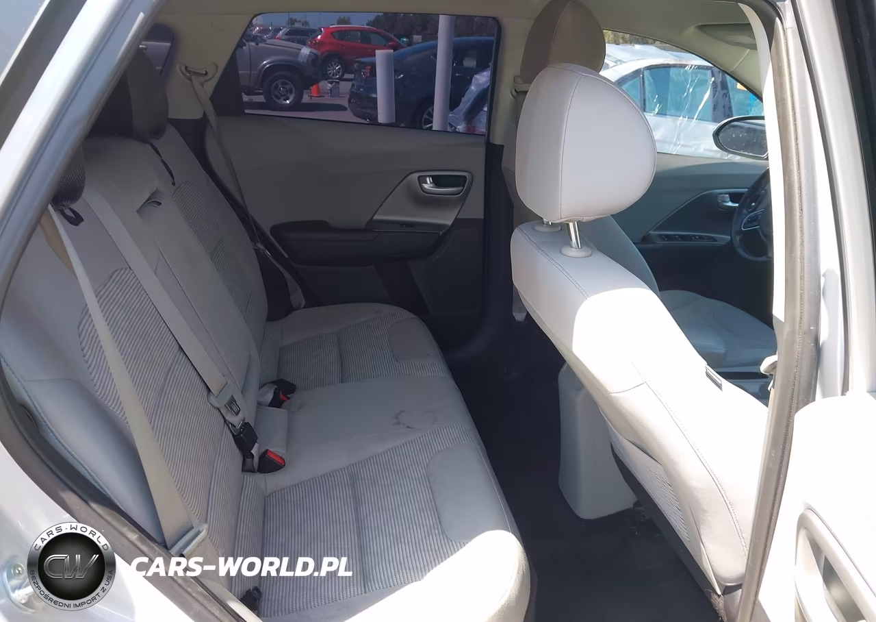 2019 Kia Niro Plug-In Hybrid Lx VIN:KNDCM3LD0K5337629 - 8