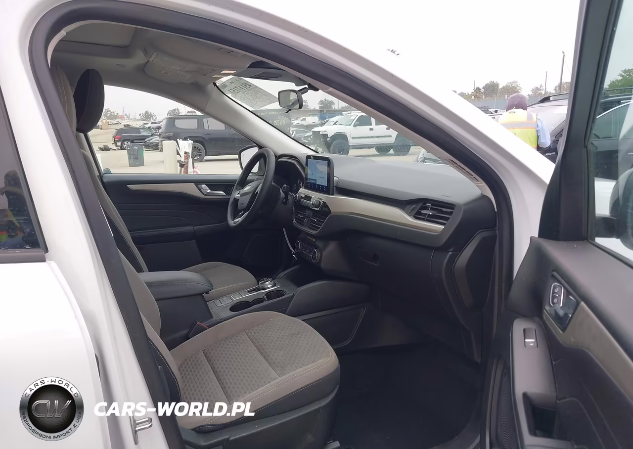 2021 Ford Escape Se Hybrid VIN:1FMCU0BZ7MUA25551 - 5