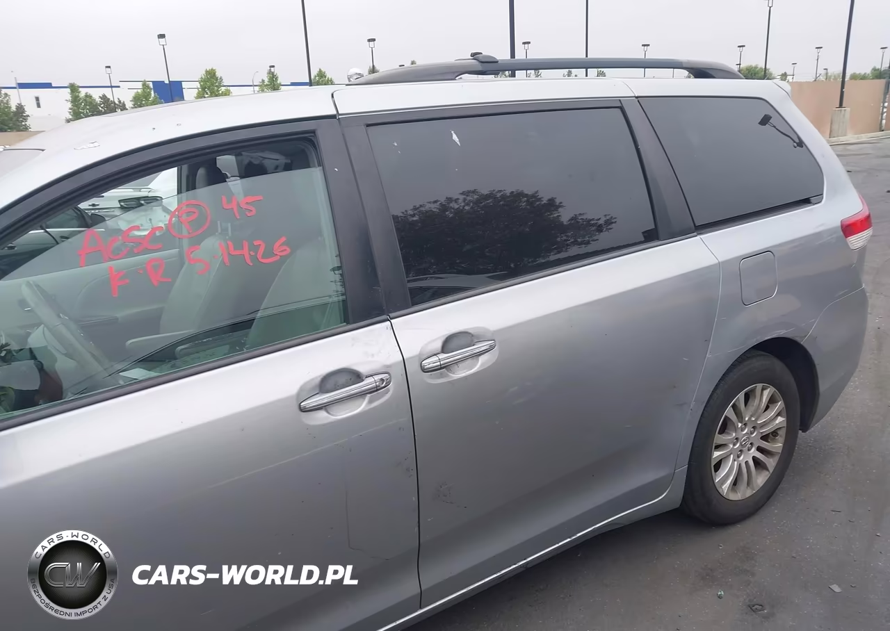 2014 Toyota Sienna Xle V6 8 Passenger VIN:5TDYK3DC8ES516887 - 20