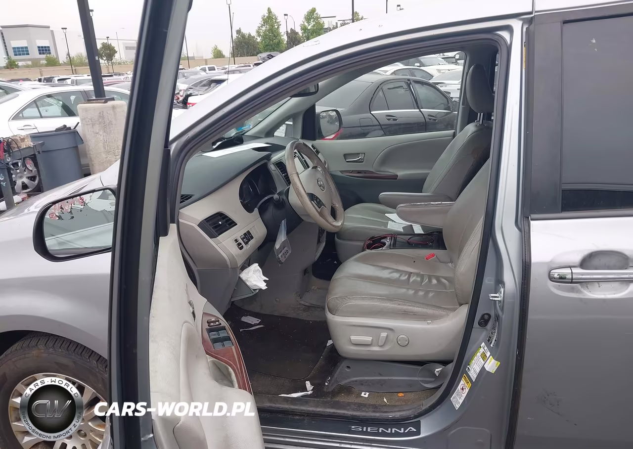 2014 Toyota Sienna Xle V6 8 Passenger VIN:5TDYK3DC8ES516887 - 5