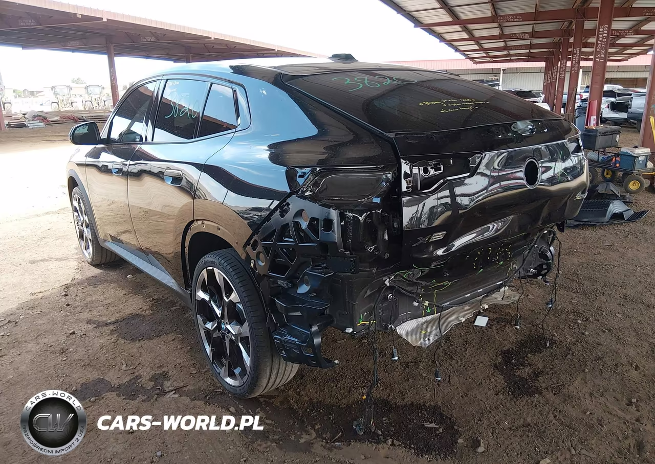 2026 BMW X2 xDrive28I VIN:WBX63GM08T5508926 - 3