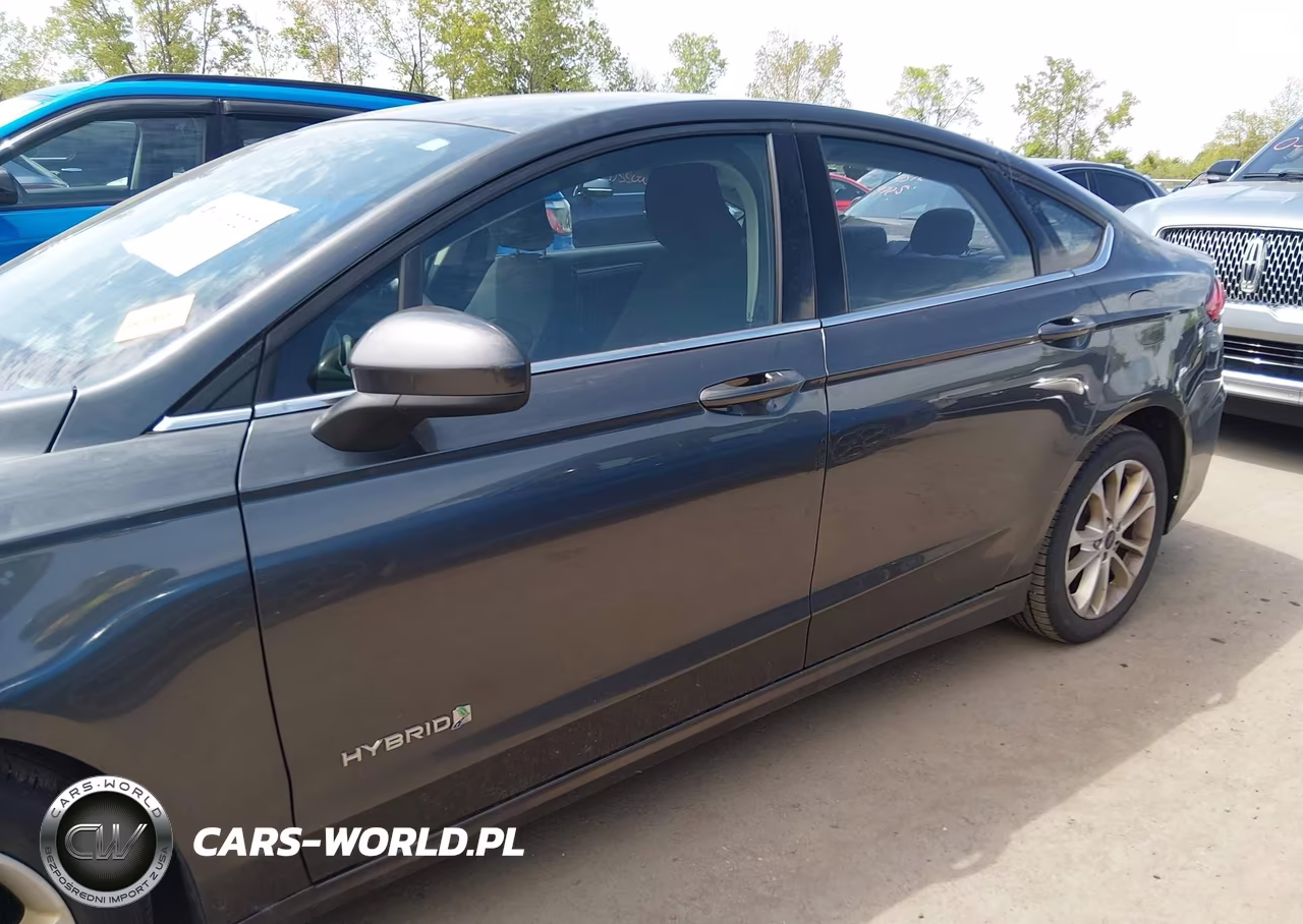 2019 Ford Fusion Hybrid Se VIN:3FA6P0LU5KR165667 - 14