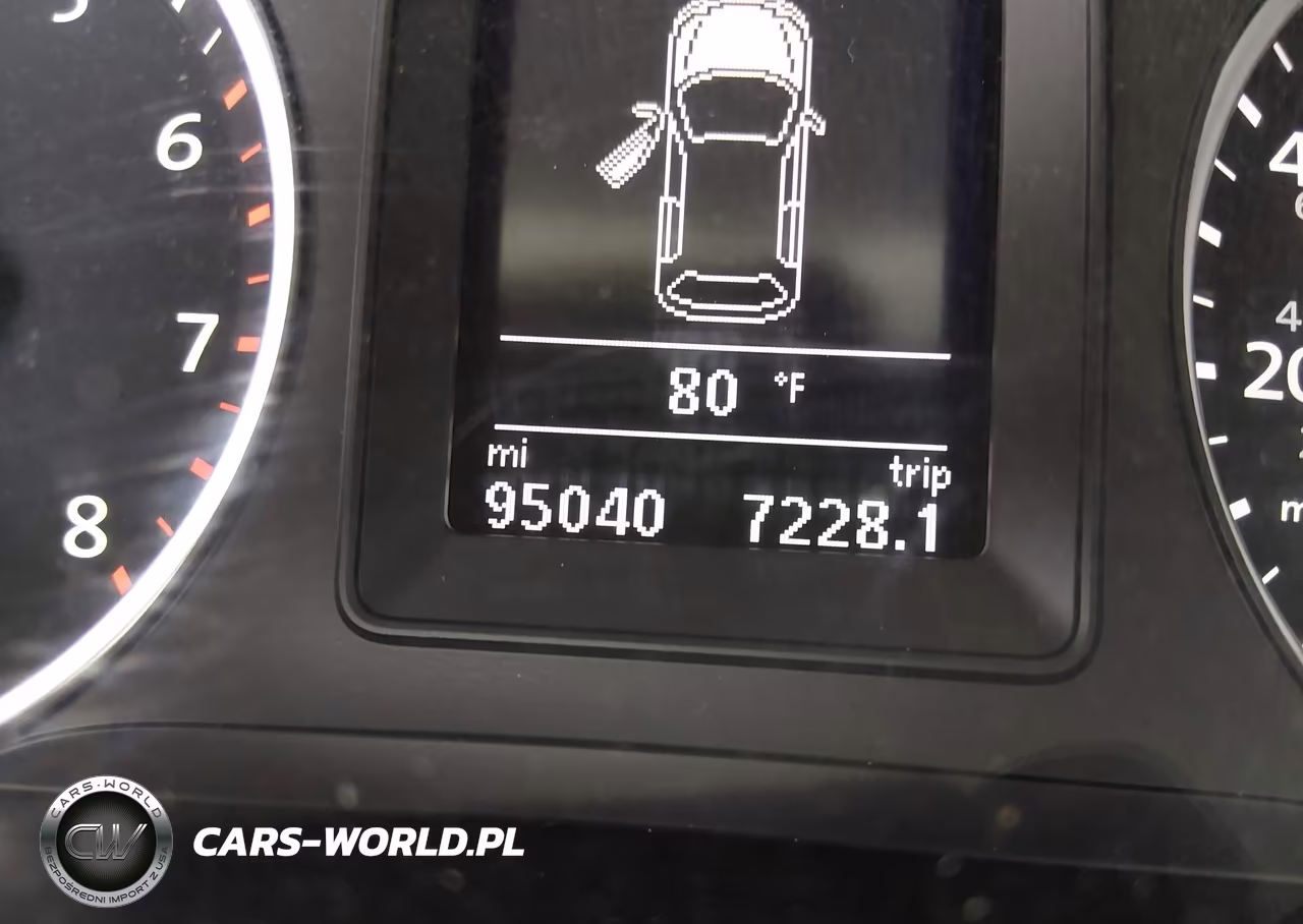 2016 Volkswagen Tiguan S VIN:WVGBV7AX2GW583494 - 15